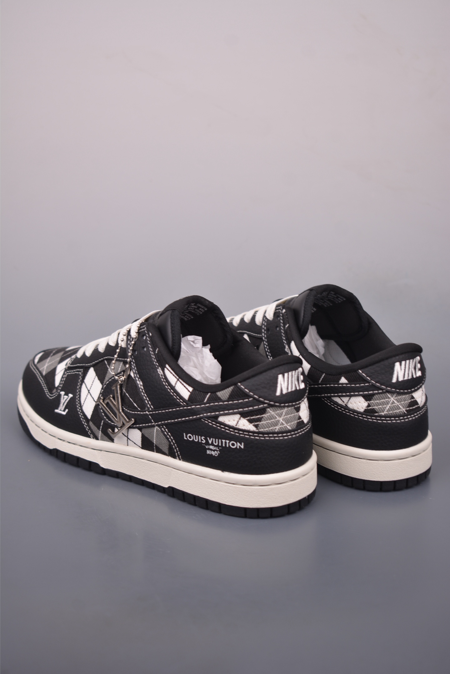 Nike SB Dunk Low Louis Vuitton Collab Premium Quality Sneakers 3 i1758584109868 9215 0 1