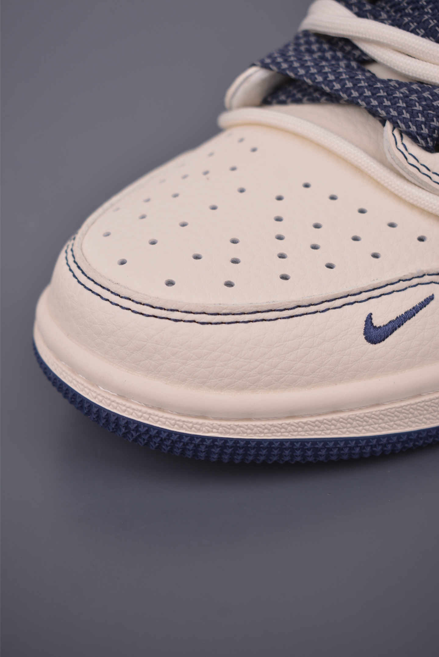 Fragment x Travis Scott x Louis Vuitton Air Jordan 1 Low, Premium Design Sneaker 6 i1758584248929 7052 0 5