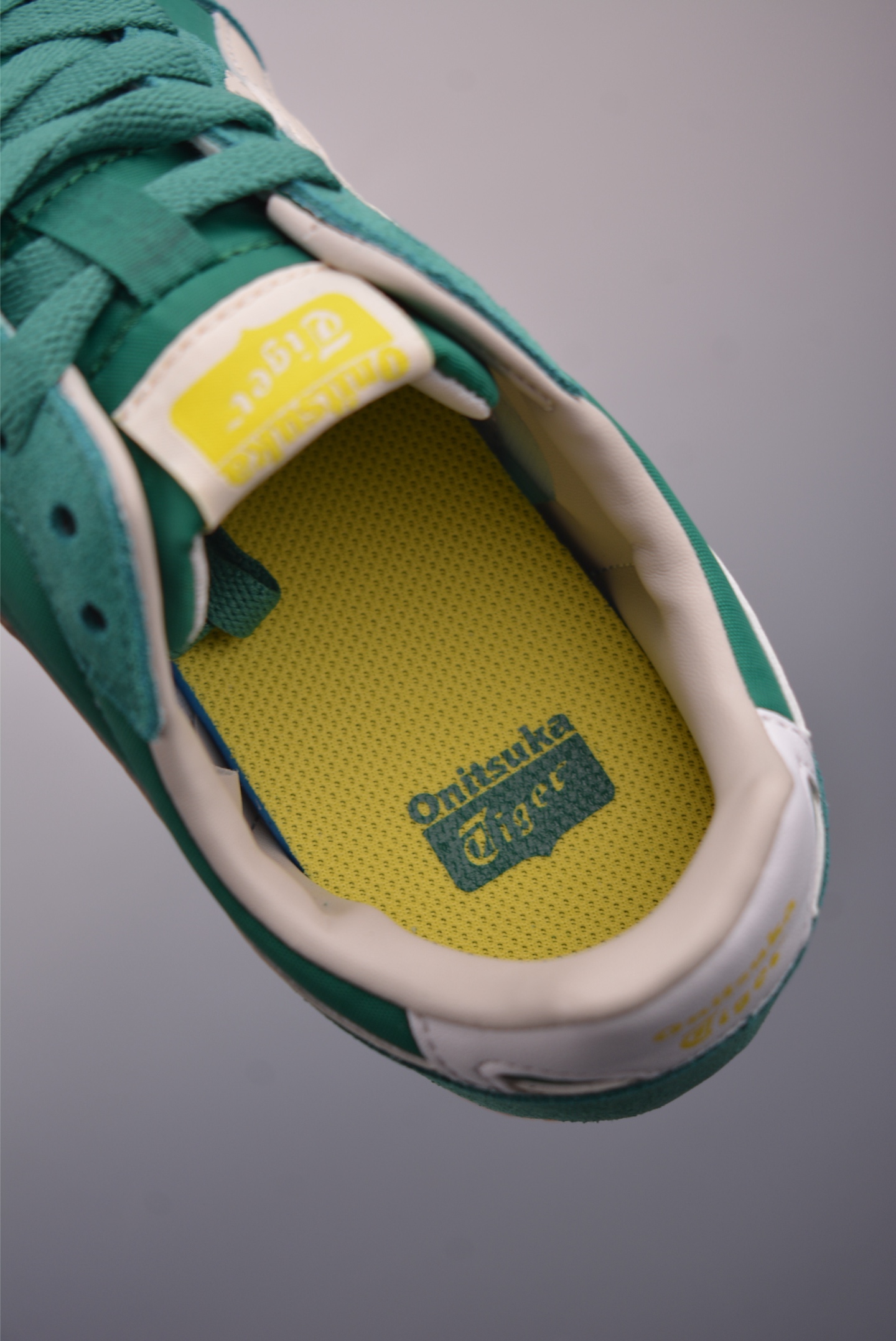 Onitsuka Tiger Serrano Retro Classic Sneakers, Green/White, Breathable & Comfortable 10 i1758584425685 923 0 8