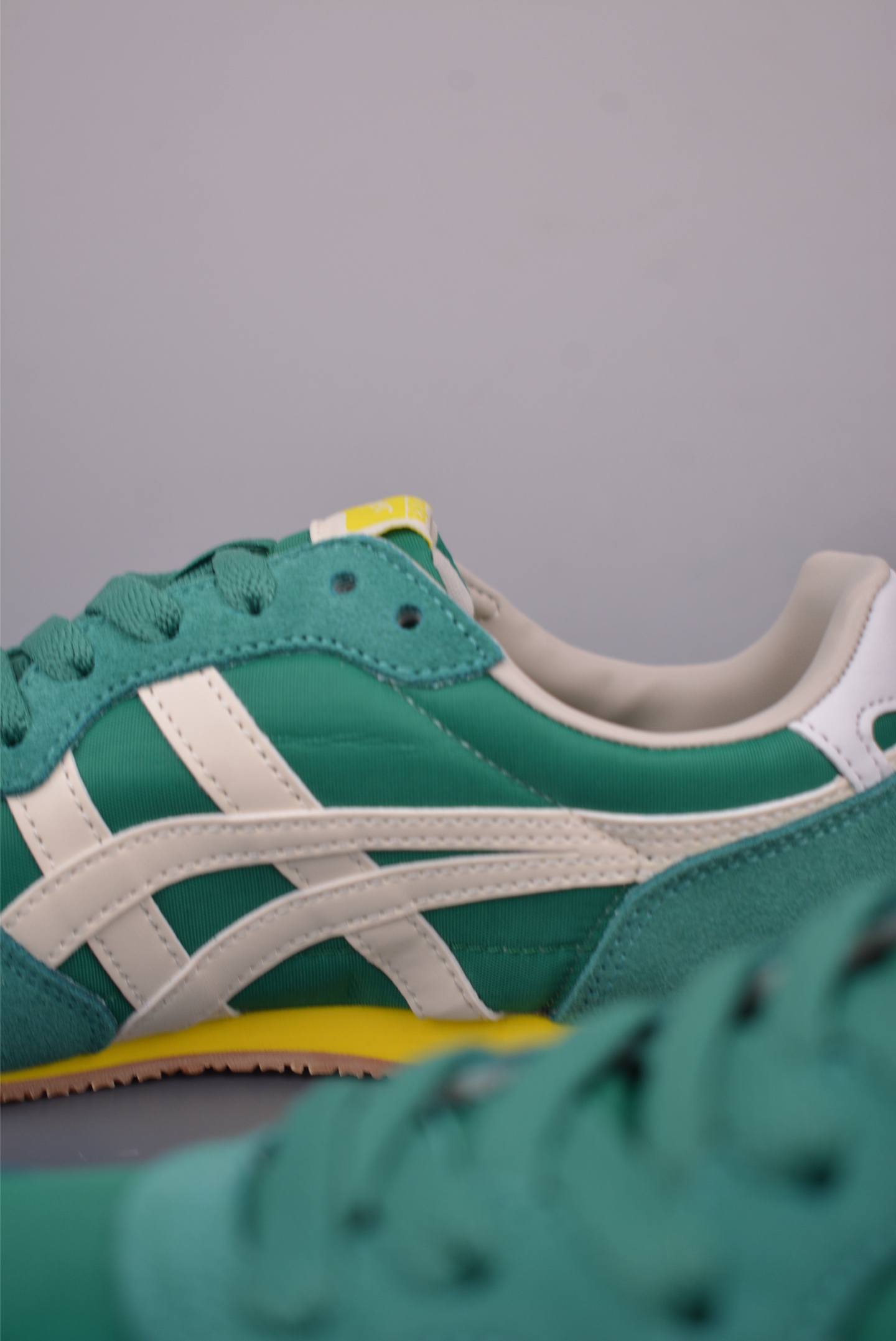 Onitsuka Tiger Serrano Retro Classic Sneakers, Green/White, Breathable & Comfortable 9 i1758584427373 9075 0 7