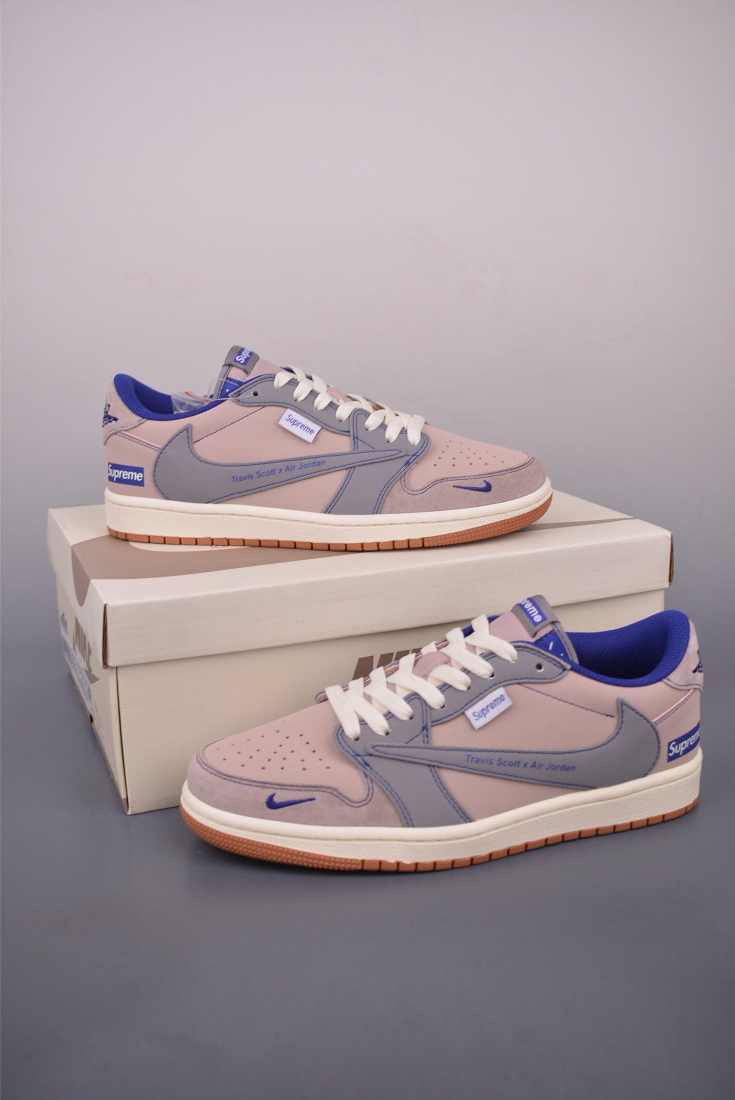 Nike x Travis Scott x Stüssy Air Jordan 1 Low Collab Sneakers 4 i1758584499986 4458 0 3