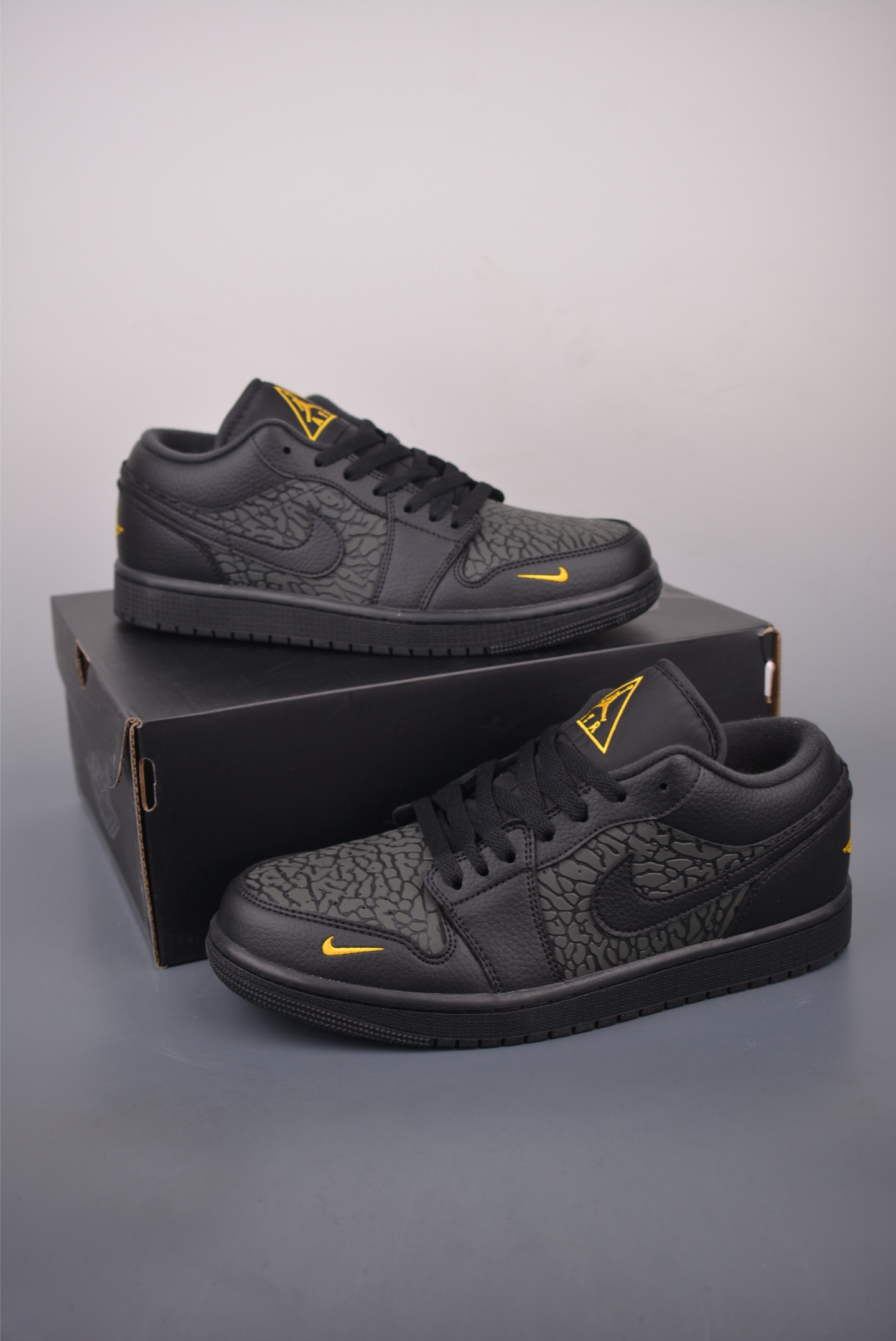 200 Air Jordan 1 Low 黑金爆裂纹 AJ1乔1低帮休闲板鞋 IM6568-010