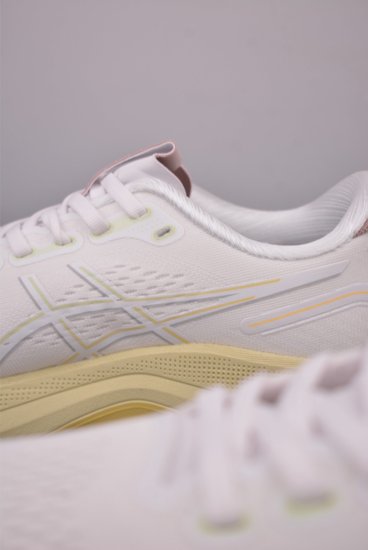 180 AsicsGel-Kayano 32 亚瑟士运动休闲透气专业跑鞋 1011C051-101-Chinese UA Cheap High Quatity Brand Clothes Bags handbags Sneakers wholesale wholesaler seller from China Factory suppliers Fashion Clothing Shoes best Quality Beautiful Price 180 AsicsGel-Kayano 32 亚瑟士运动休闲透气专业跑鞋 1011C051-101