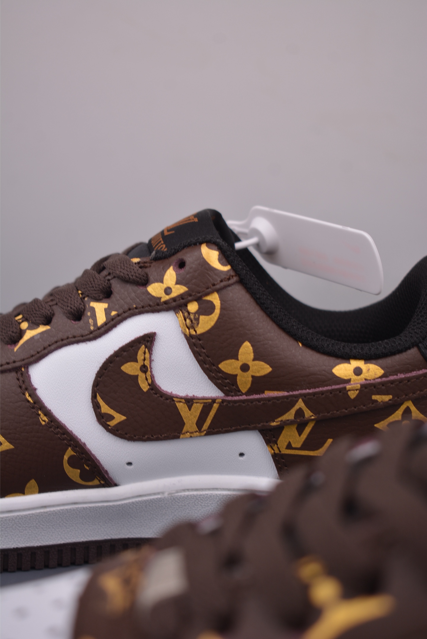 Nike Air Force 1 Low Louis Vuitton Custom Sneakers - Limited Edition 8 i1758670258271 8043 0 7