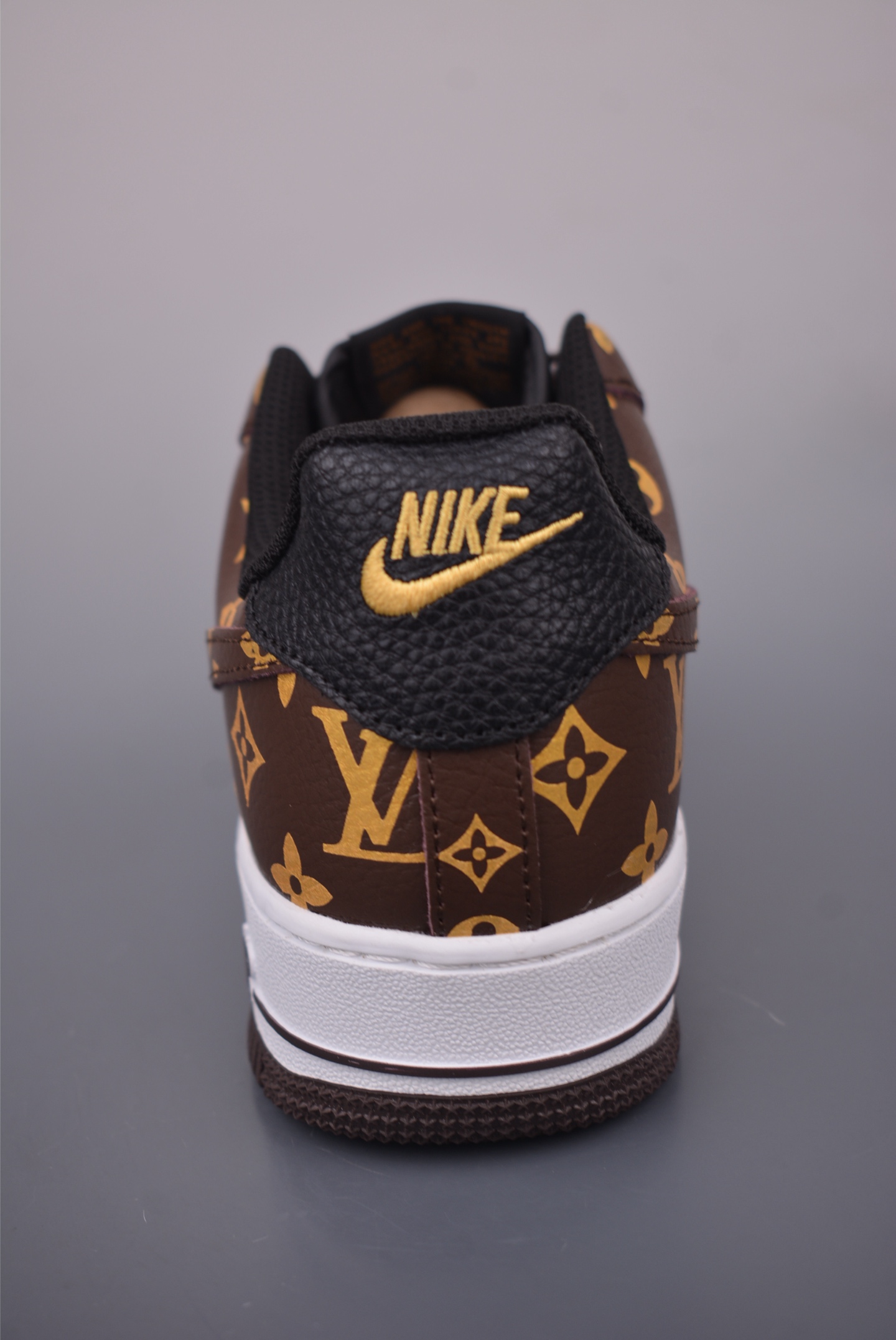 Nike Air Force 1 Low Louis Vuitton Custom Sneakers - Limited Edition 4 i1758670260117 6387 0 3