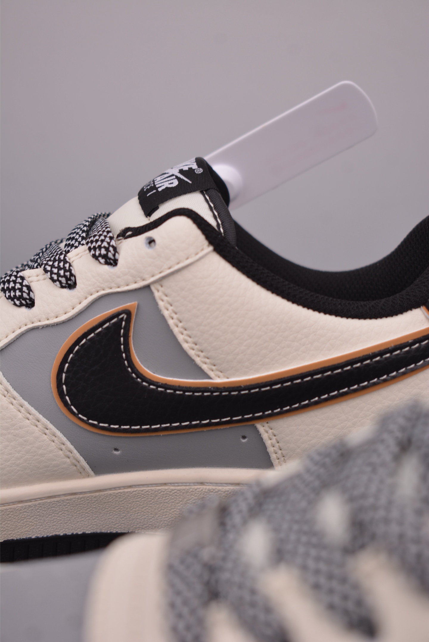 Nike Air Force 1 Low Retro Sneakers - Authentic Style & Comfort 9 i1758670304243 7295 0 7