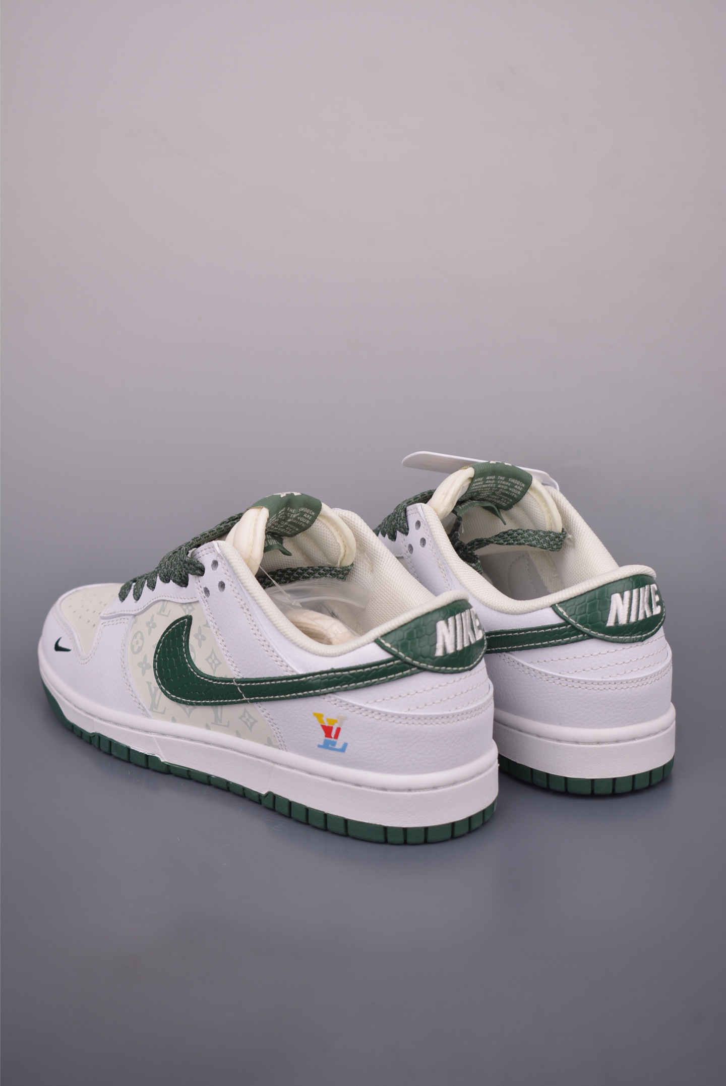 Nike SB Dunk Low Louis Vuitton Collab Premium Quality, Stylish Sneakers 3 i1758670435906 8184 0 1
