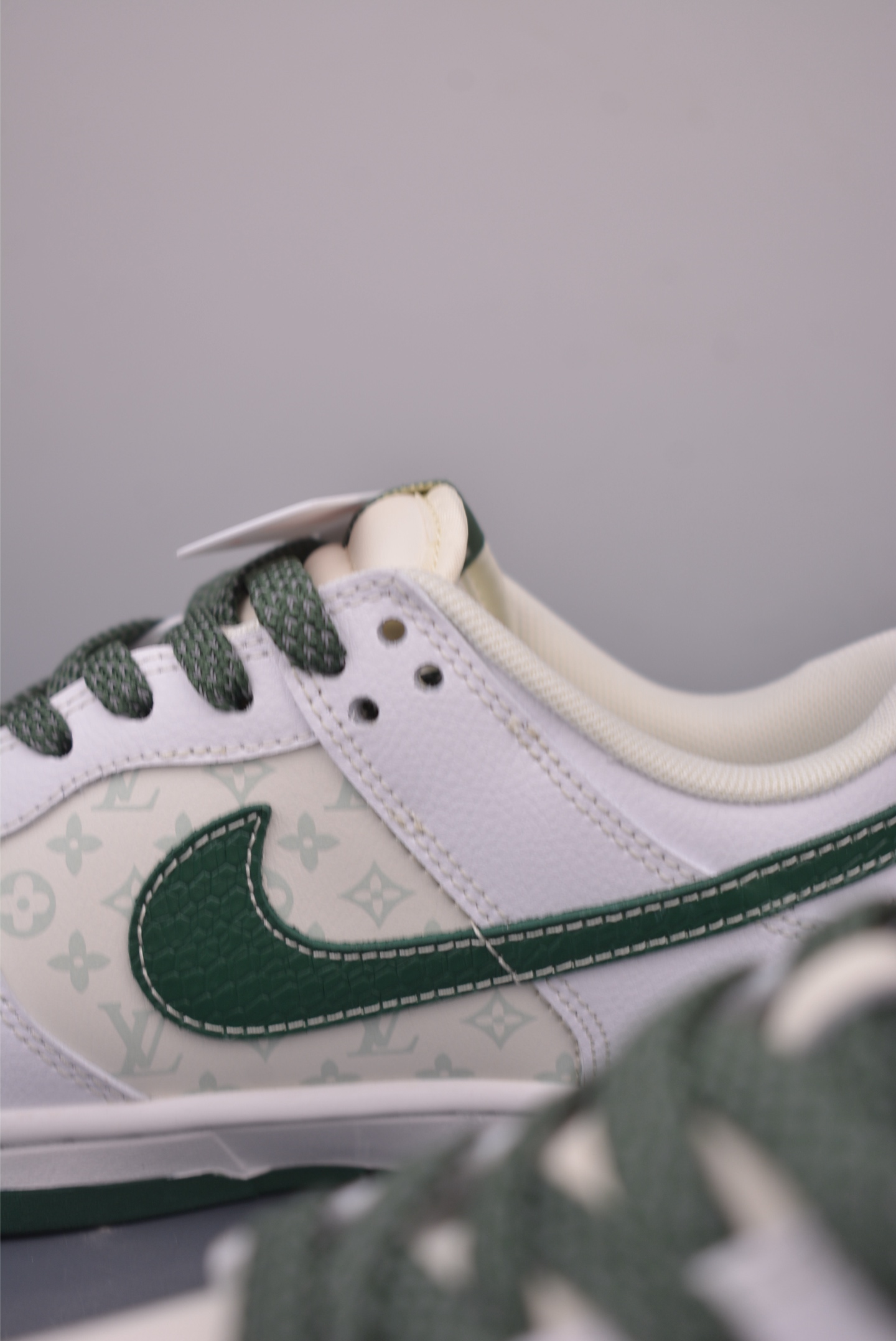 Nike SB Dunk Low Louis Vuitton Collab Premium Quality, Stylish Sneakers 9 i1758670437812 1146 0 7