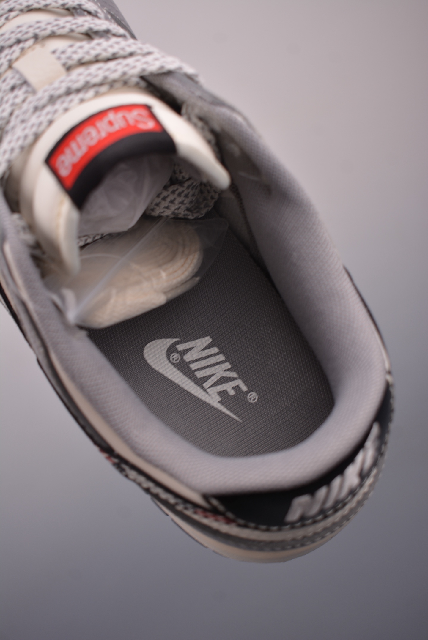 Nike SB Dunk Low Supreme Sneakers - Premium Quality, Stylish Design 10 i1758670479509 7009 0 8