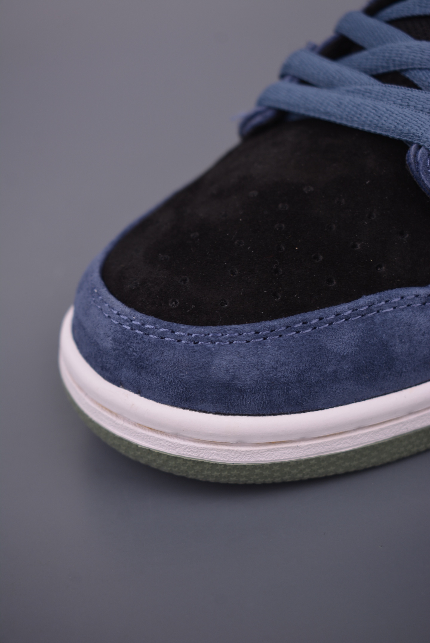 Nike SB Dunk Low Premium Quality Original Leather HF3063-002 6 i1758670522376 3432 0 5