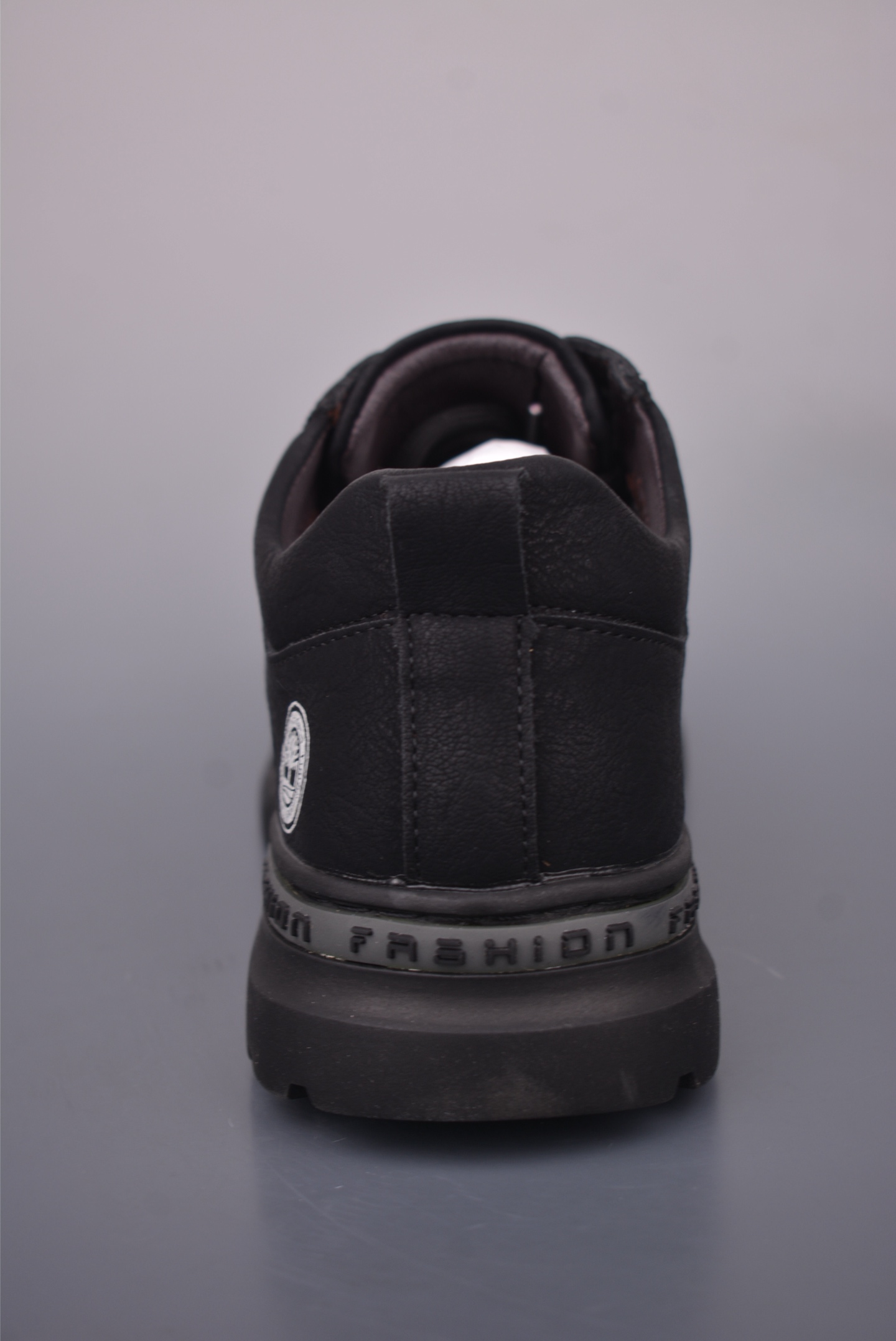 Timberland Classic Mid-Top Shoes: Italian Leather, Anti-Odor Insole, Durable 5 i1758670698982 7958 0 3
