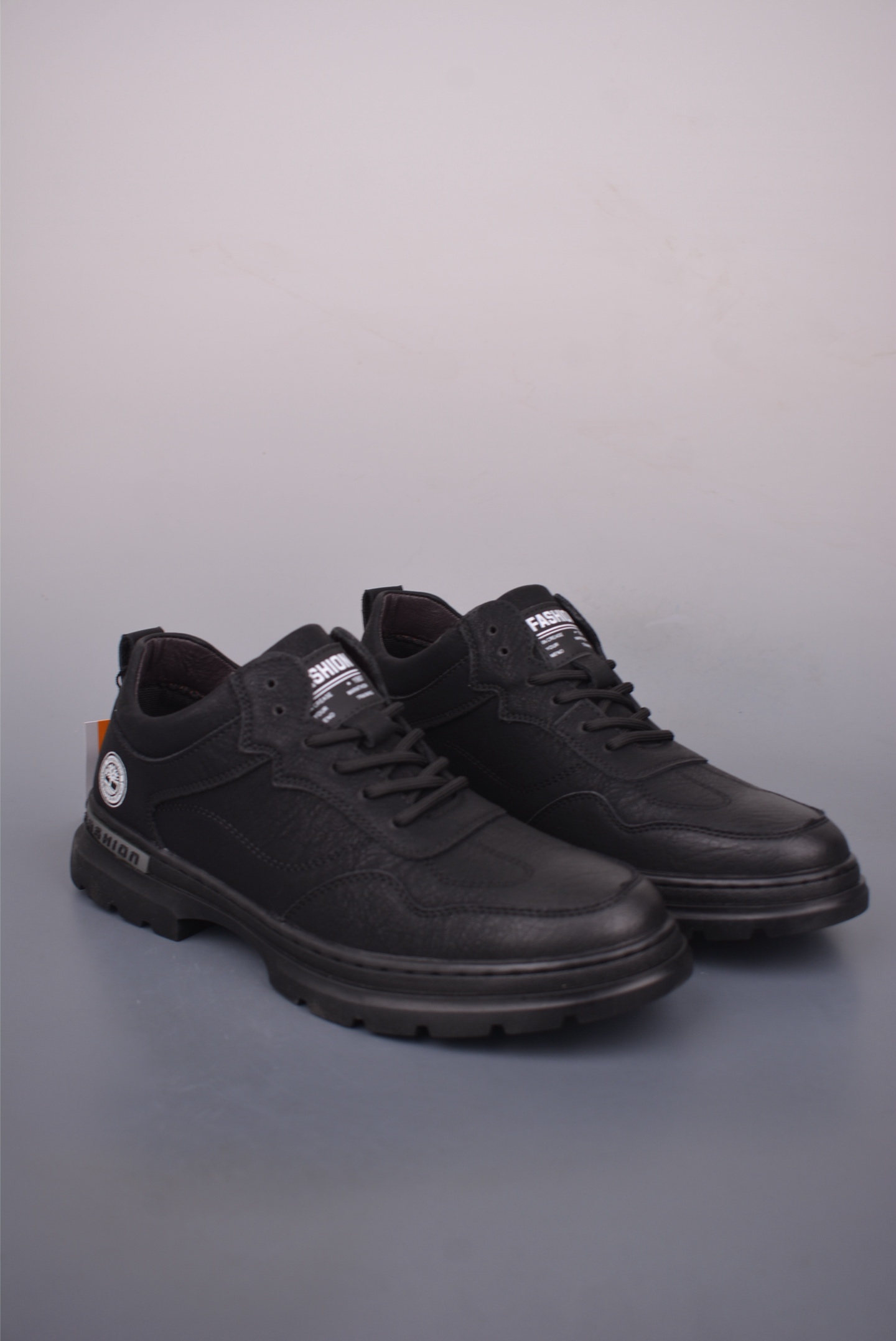 Timberland Classic Mid-Top Shoes: Italian Leather, Anti-Odor Insole, Durable 2 i1758670700700 7257 0 0