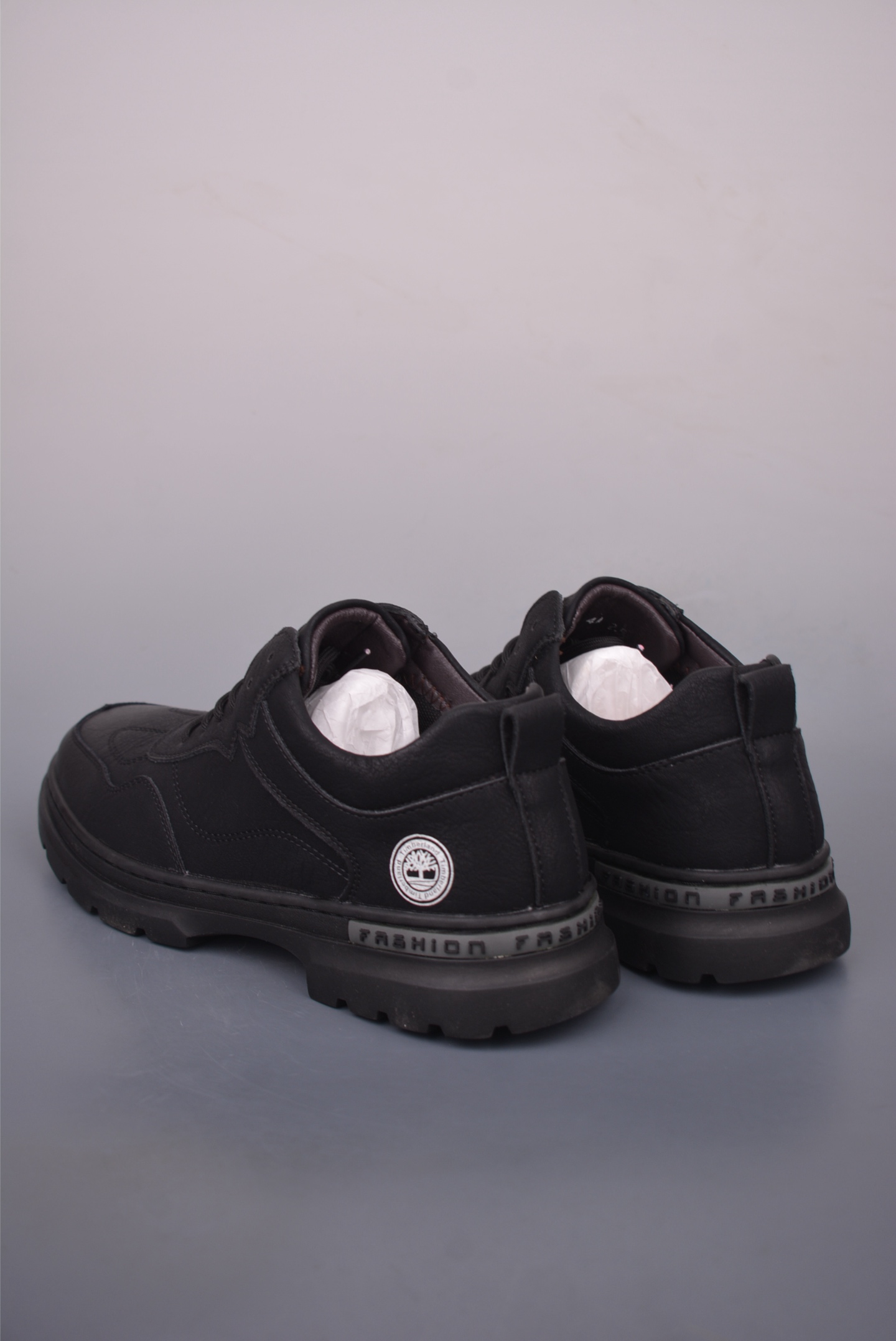Timberland Classic Mid-Top Shoes: Italian Leather, Anti-Odor Insole, Durable 3 i1758670700738 147 0 1