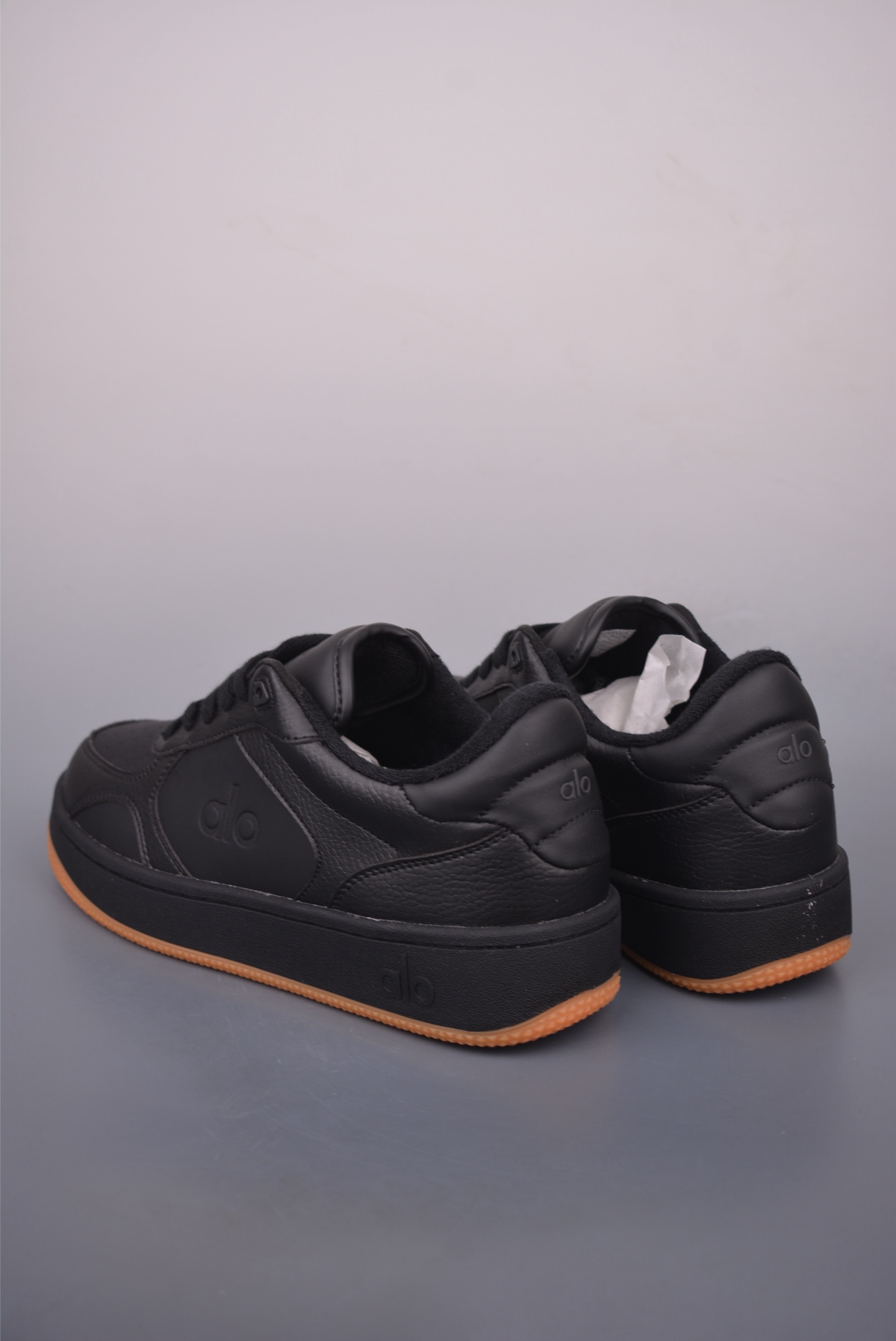Alo Yoga Recovery Mode Black Low-Top Sneakers - Comfortable & Durable 3 i1758671434743 5094 0 1