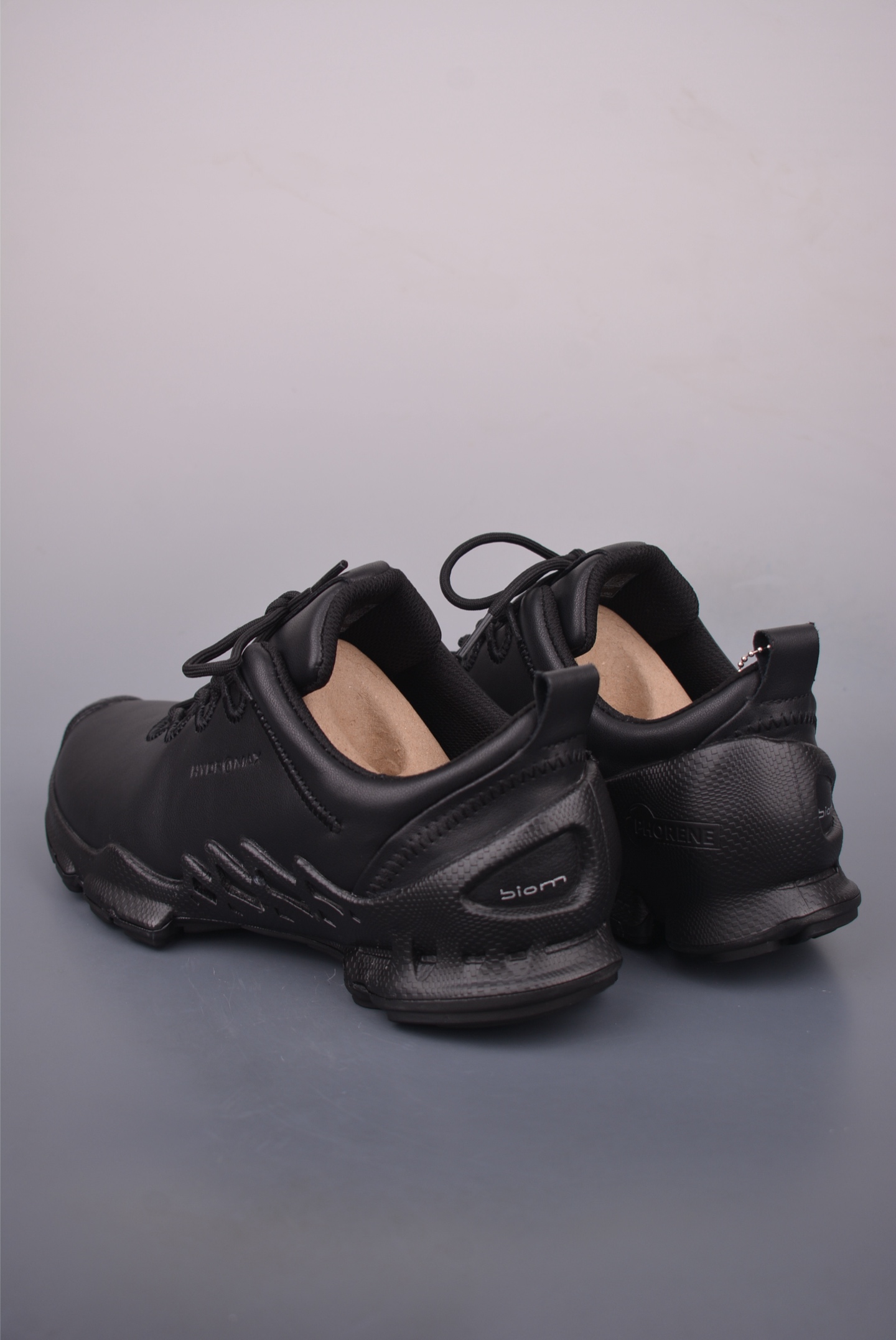 ECCO Men's BIOM 2.0 Leather Sneakers - Lightweight, Comfortable, and Durable 2 i1758671478562 5793 0 1