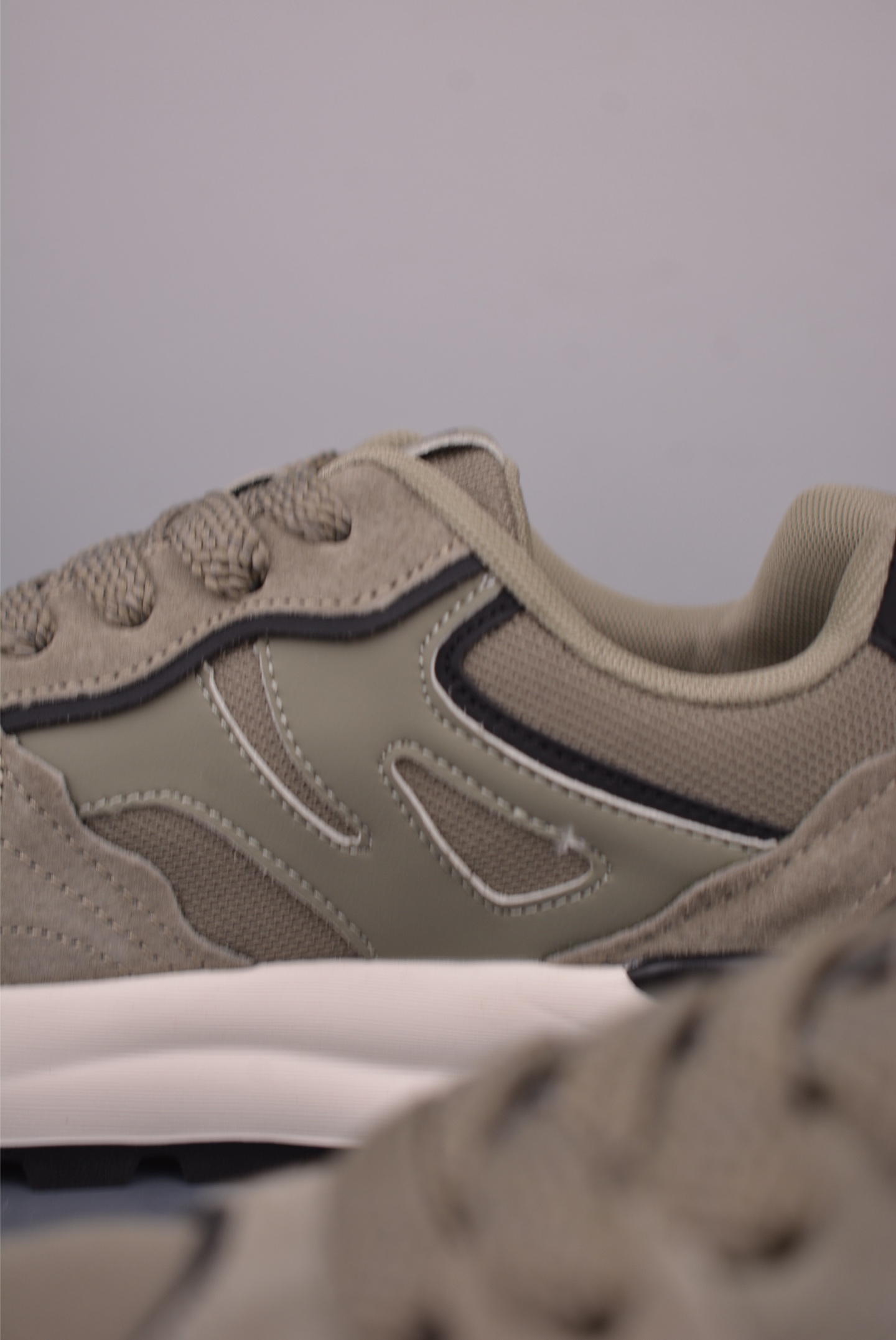 220 Ecco爱步男鞋2025年新款 拼接板鞋拼色 200859