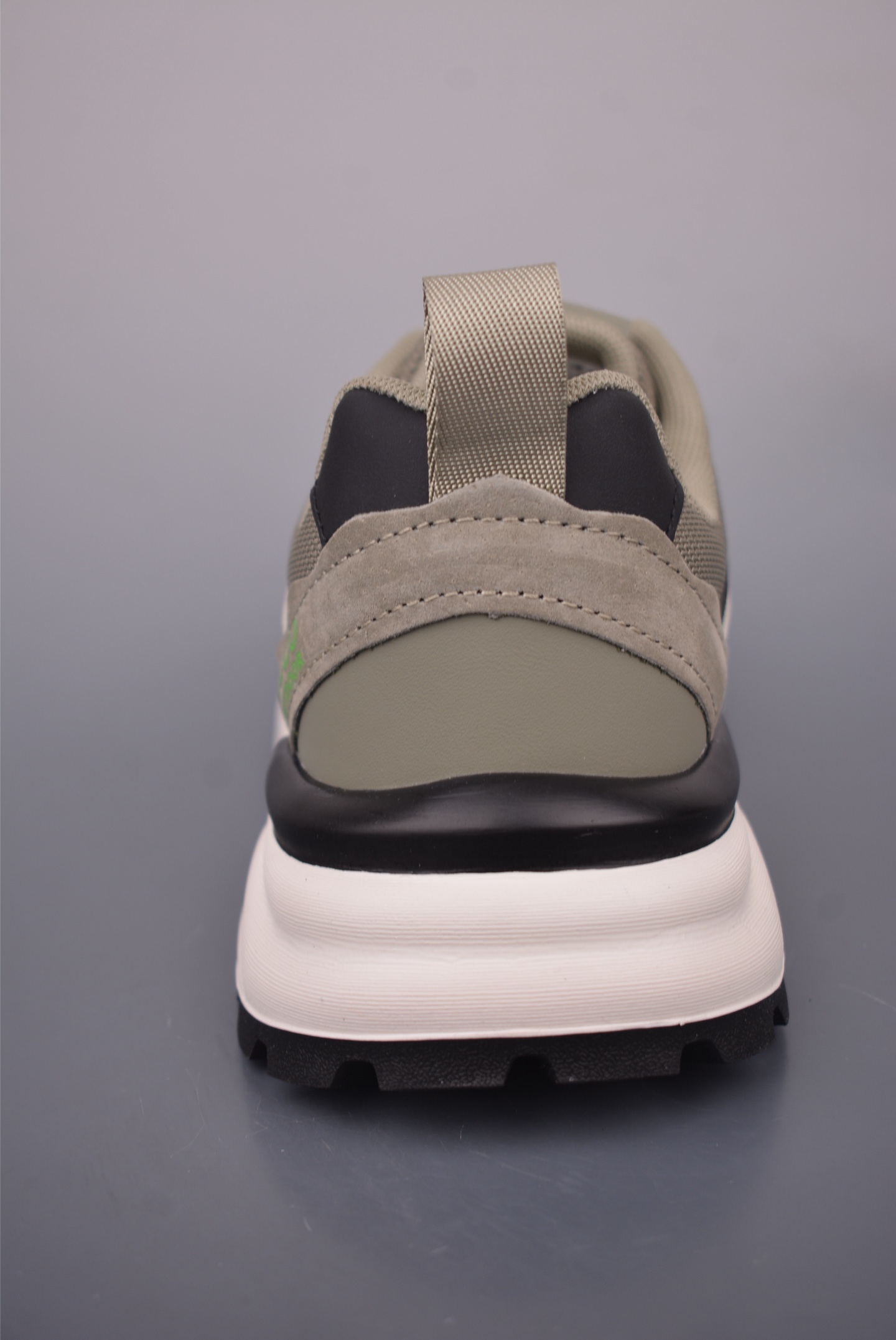 220 Ecco爱步男鞋2025年新款 拼接板鞋拼色 200859