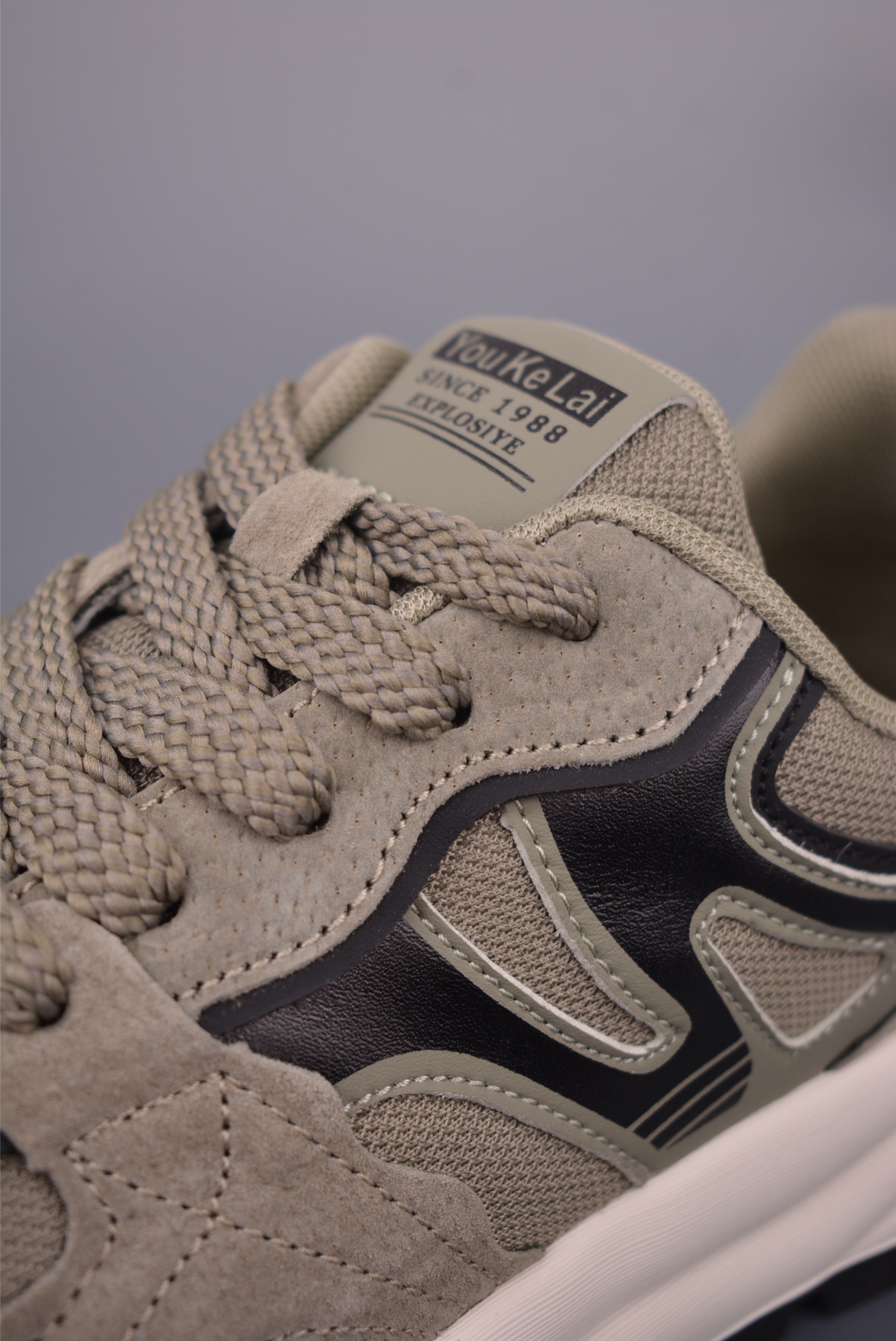 220 Ecco爱步男鞋2025年新款 拼接板鞋拼色 200859