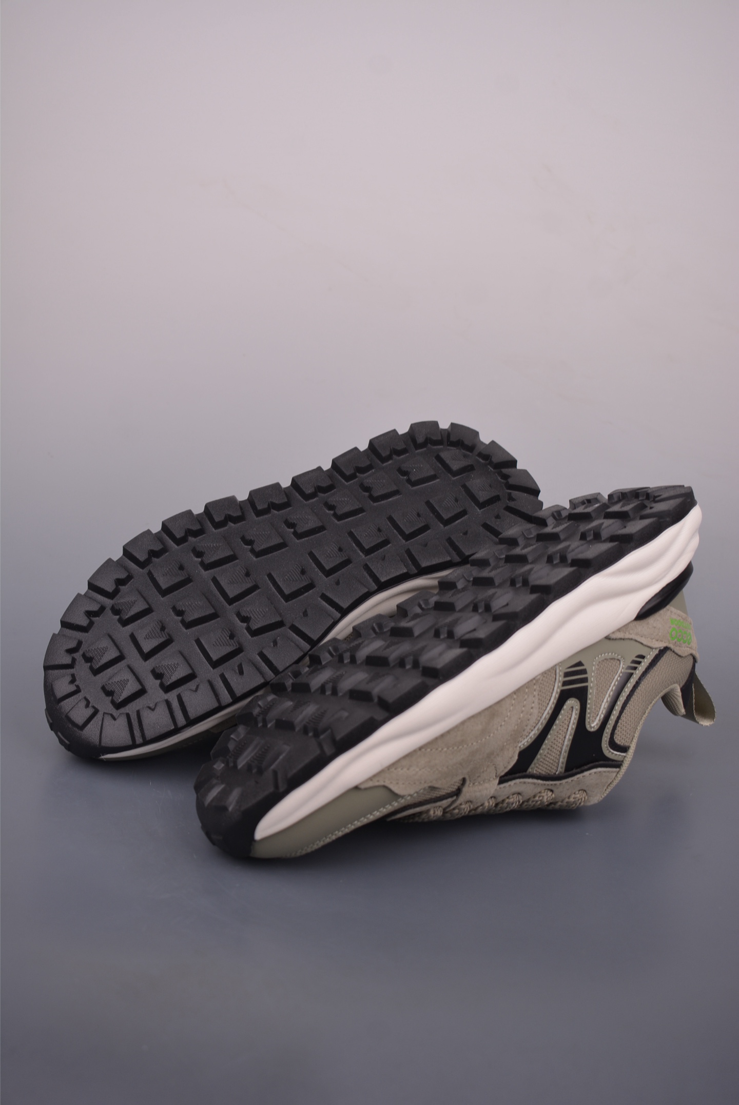 220 Ecco爱步男鞋2025年新款 拼接板鞋拼色 200859