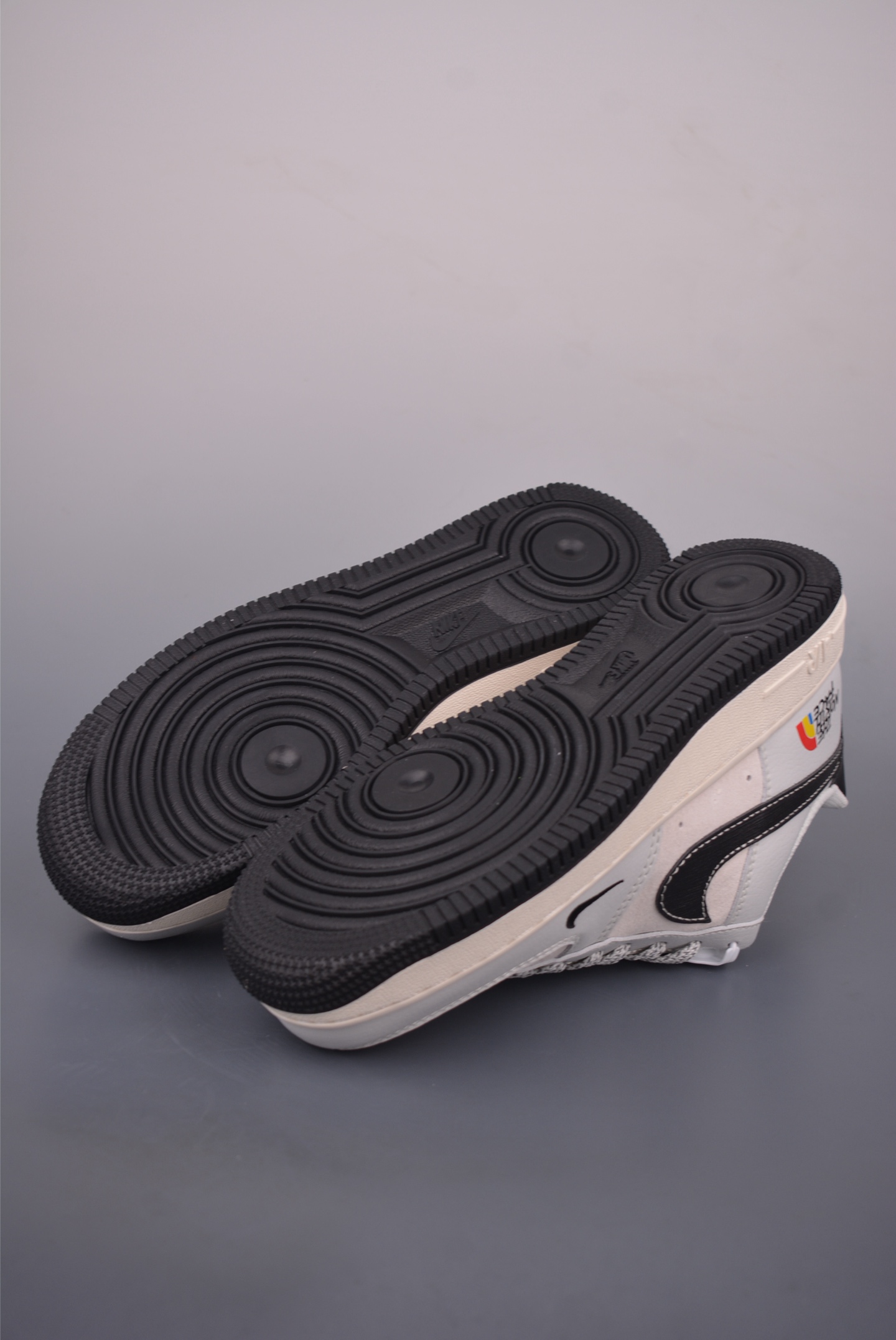 Nike Air Force 1 Low The North Face Collab - Premium Edition 3 i1758753366576 2695 0 2