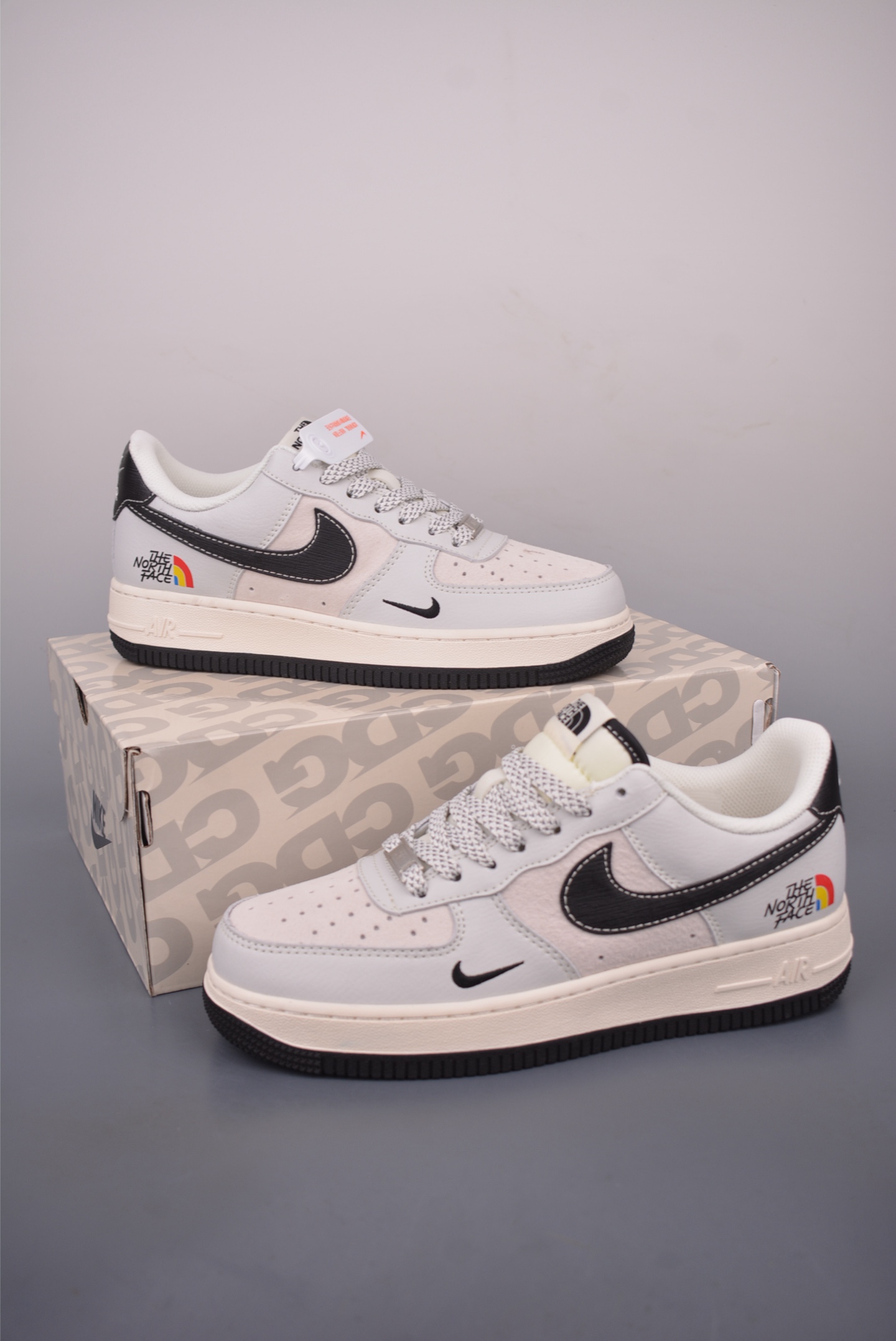 Nike Air Force 1 Low The North Face Collab - Premium Edition 5 i1758753368288 1680 0 4