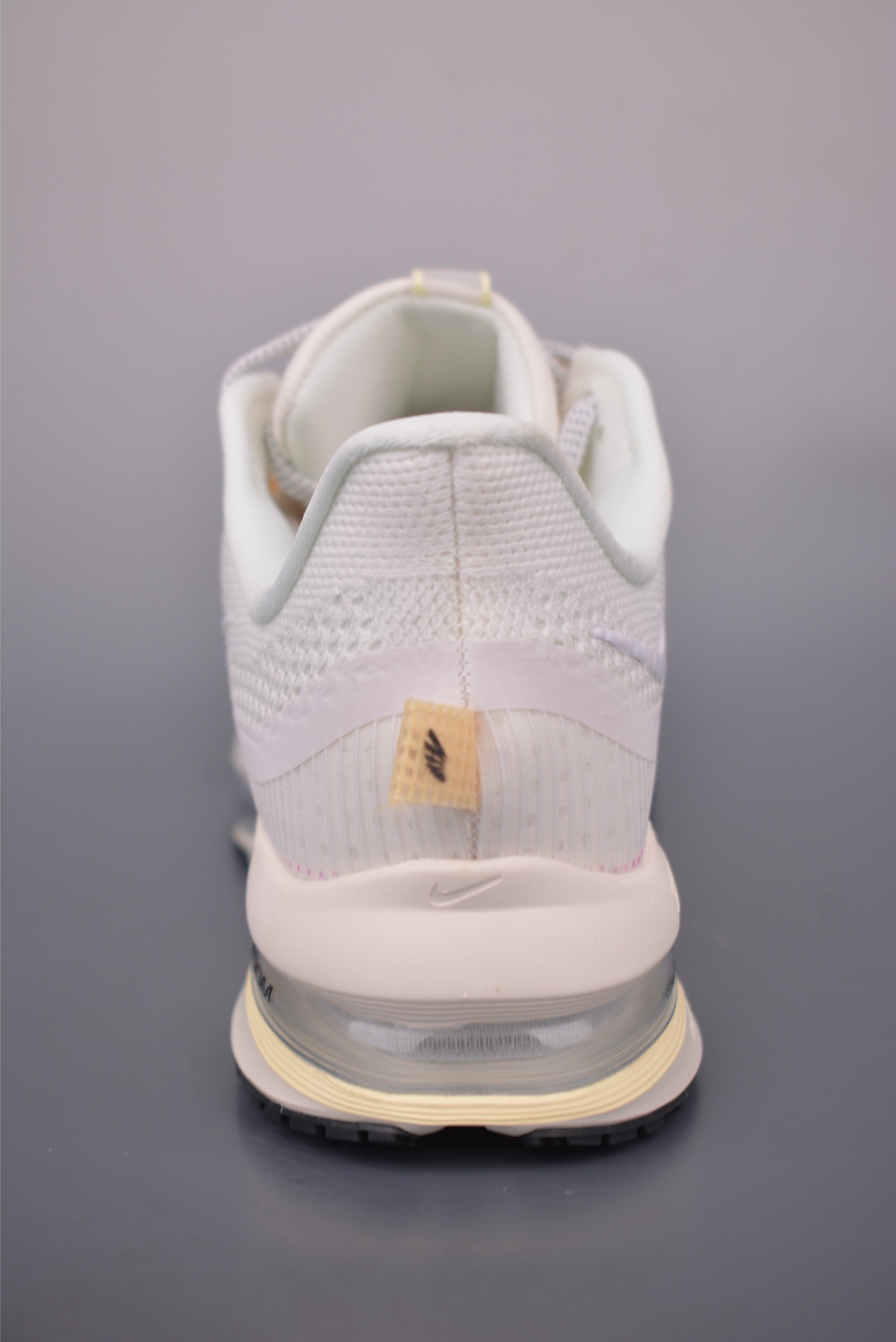 Nike Pegasus Premium Running Shoes - Breathable, Cushioned, and Durable 4 i1758754087907 927 0 3
