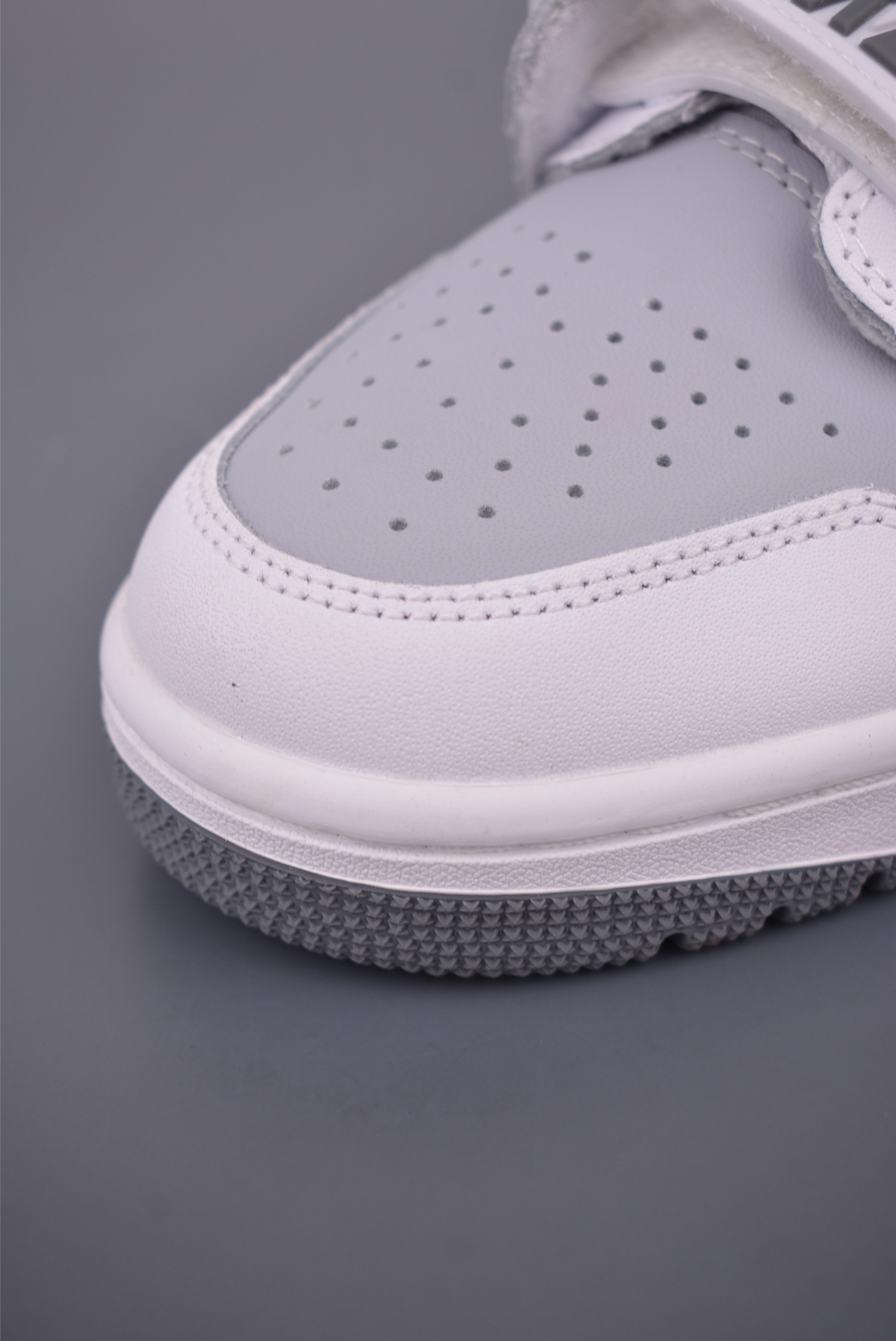 Air Jordan Legacy 312: A Classic Fusion of Iconic Sneaker Heritage 7 i1758754181986 6911 0 5