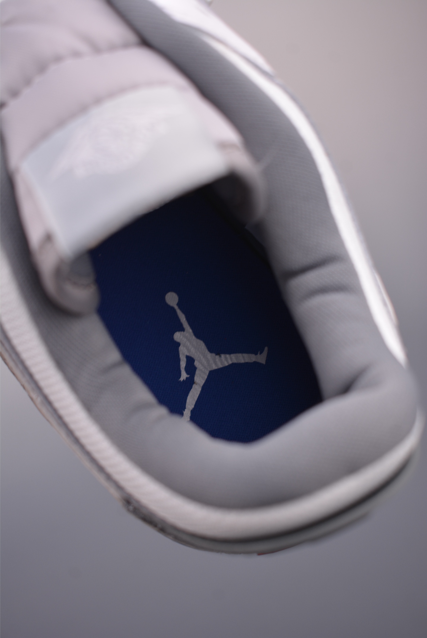 Air Jordan Legacy 312: A Classic Fusion of Iconic Sneaker Heritage 10 i1758754183640 6203 0 8