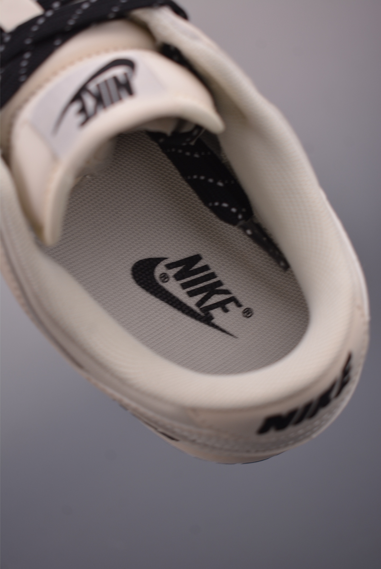 Nike SB Dunk Low Cream White Original Leather Upper, Durable Outsole 10 i1758754245363 4940 0 8