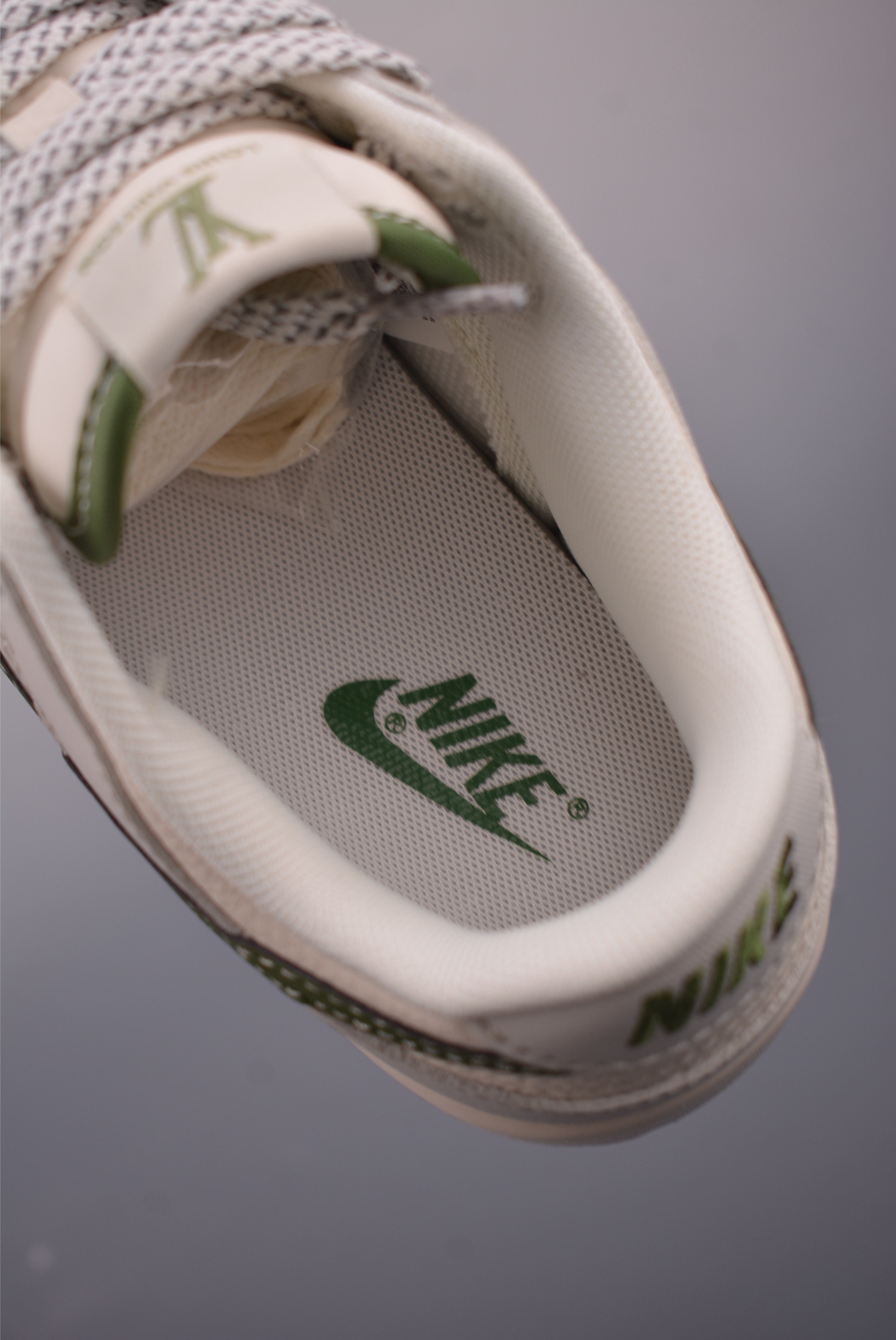 Nike SB Dunk Low Louis Vuitton: Pure, Original, and Stylish Sneakers 10 i1758754299732 7496 0 8
