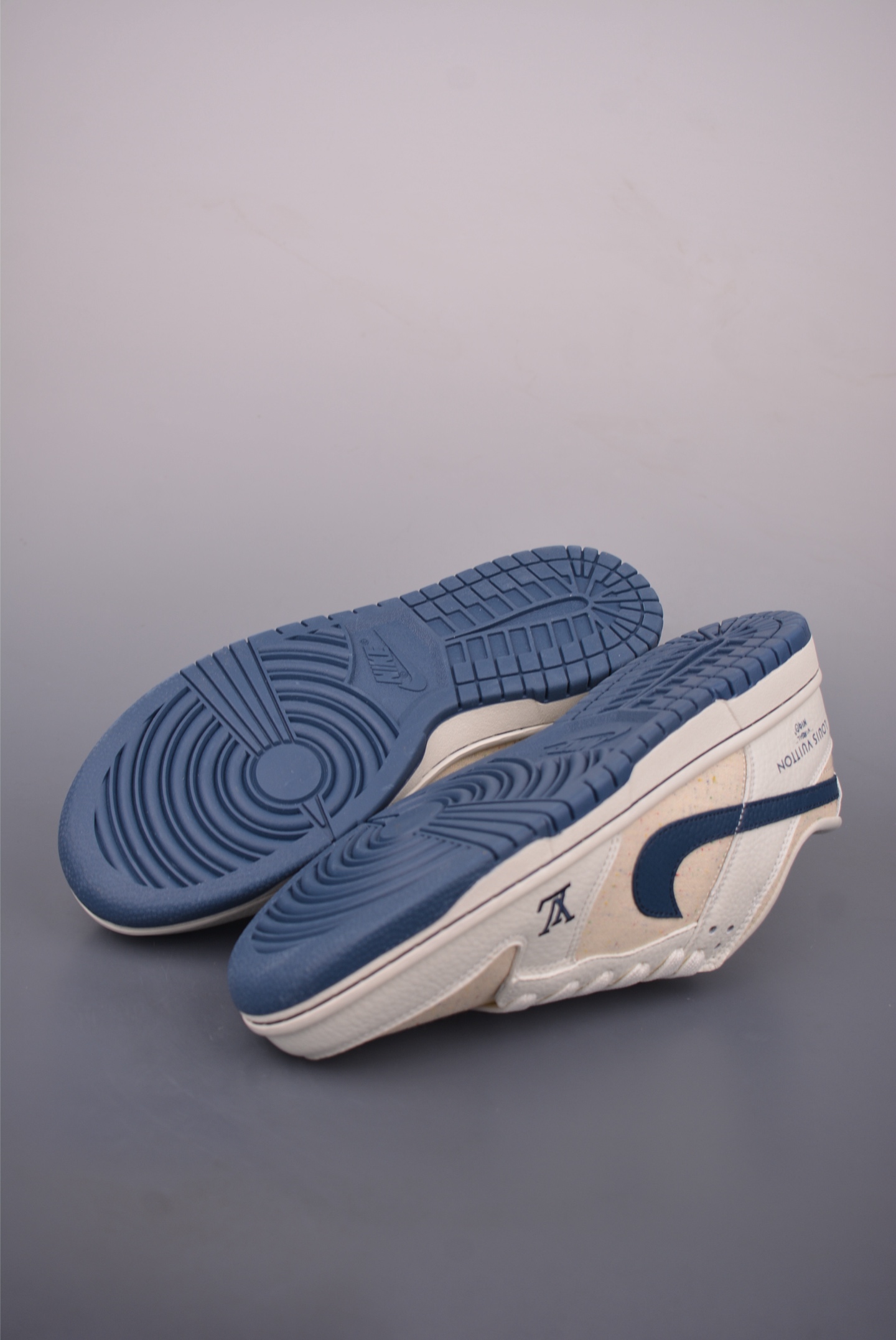 Nike SB Dunk Low Louis Vuitton Cream/Blue Men's Sneaker, Durable and Stylish 3 i1758754345712 8729 0 2