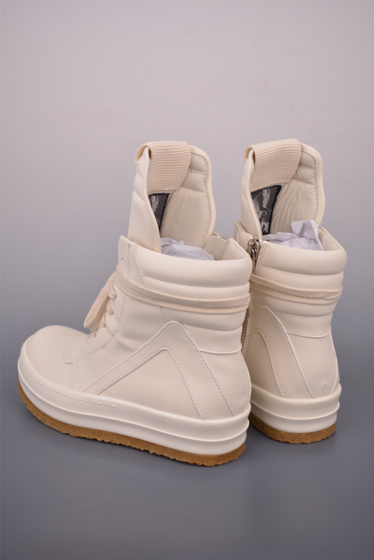 Rick Owens High-Top Sneakers - Leather, Lace-Up, and Distinctive Style 3 i1758757701943 2150 0 1
