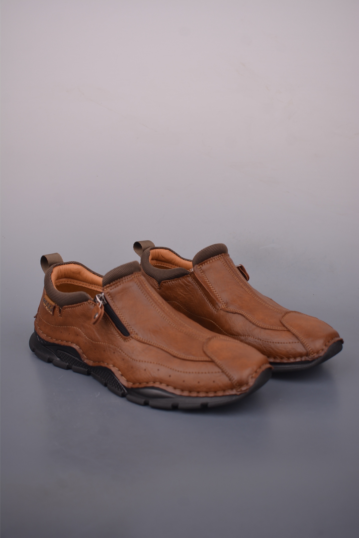 ECCO Men's Biom Leather Slip-On Walking Shoe, Lightweight and Comfortable