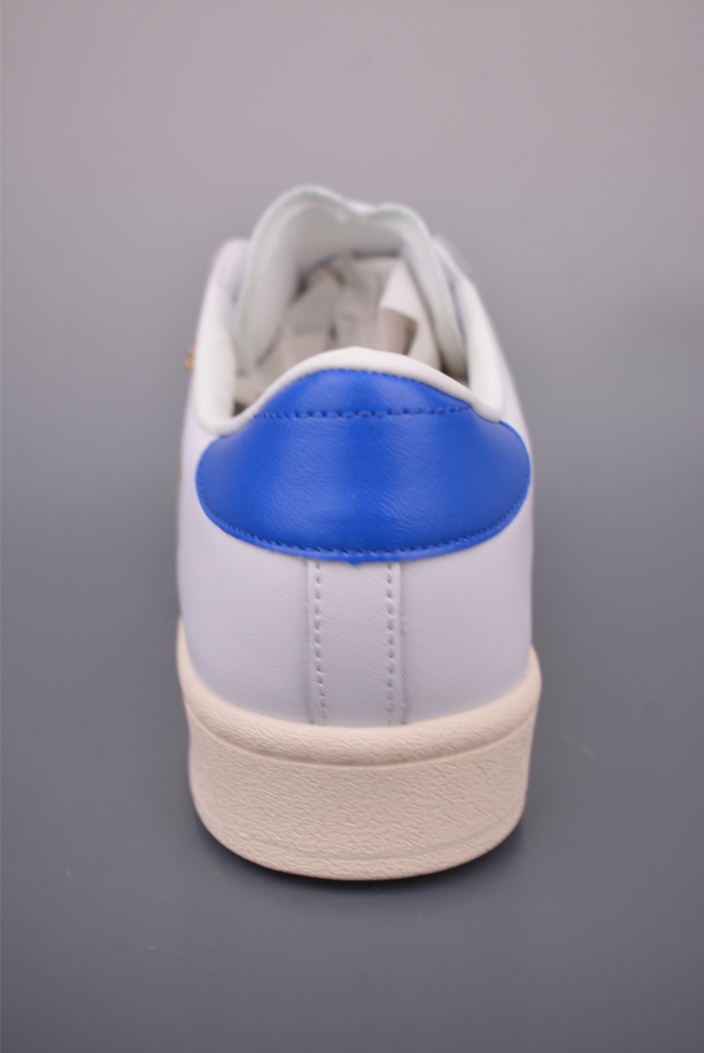 Adidas Originals Superstar 2 - Classic White Leather Sneakers with Iconic Design 5 i1758841121216 4312 0 3