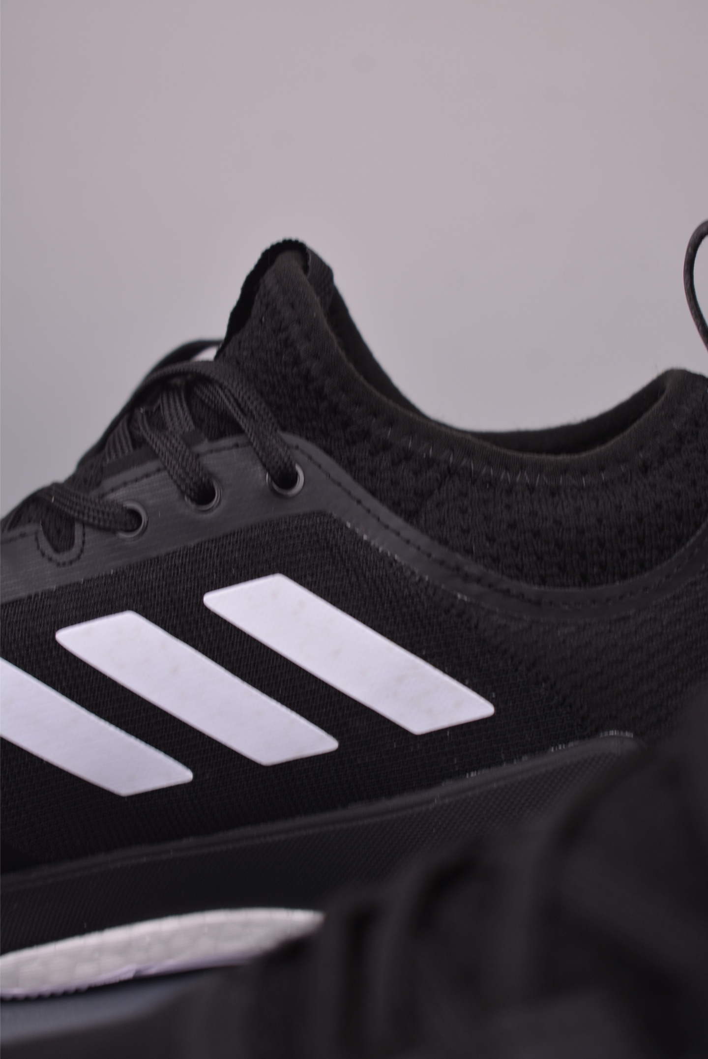 210 ADIDAS CRAZYFLIGHT MID 运动鞋 记忆回弹BOOST真爆大底 运动排球鞋 FX1971