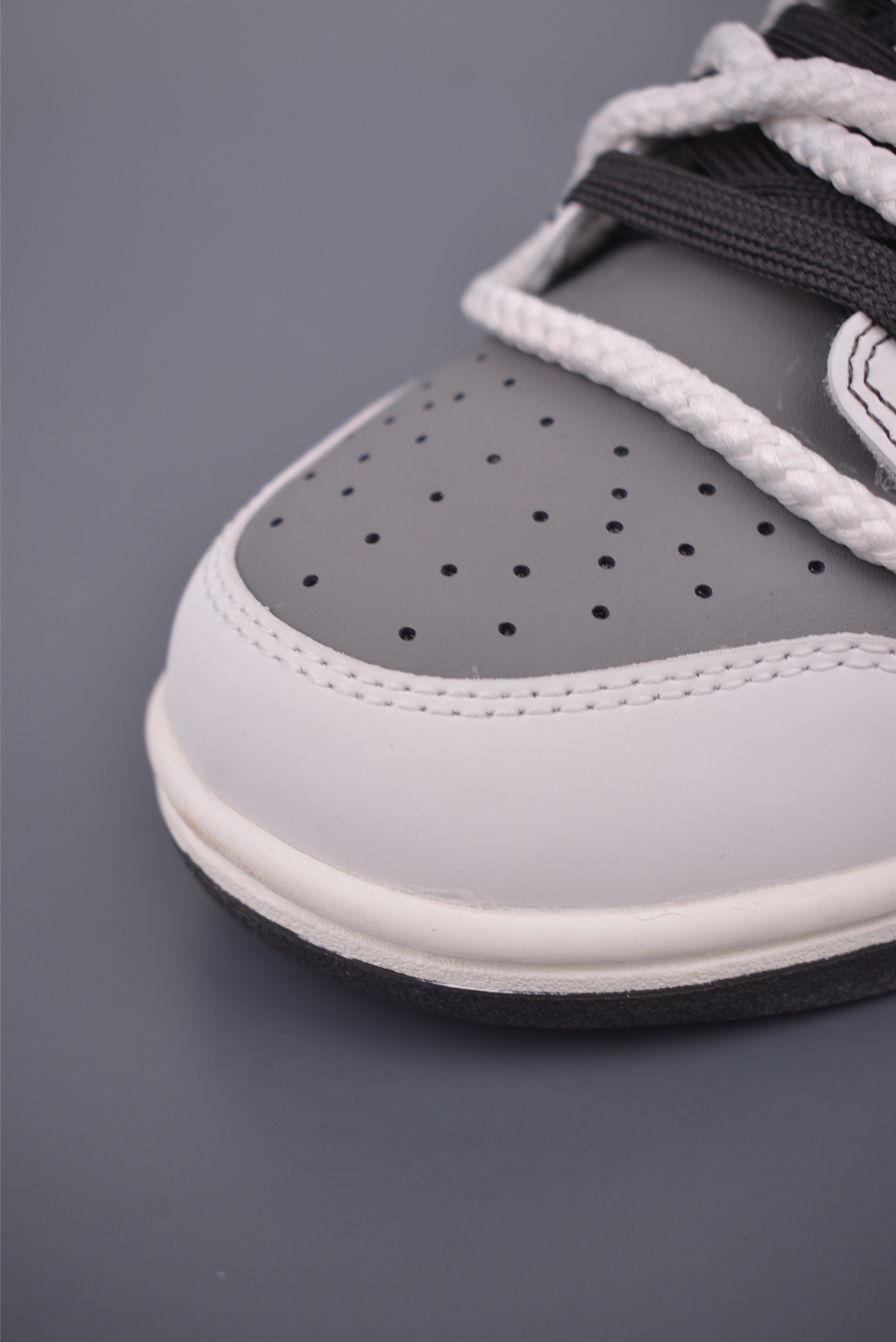 Nike SB Dunk Low Deconstructed Grey White - Original First Layer Material 6 i1758842731435 4958 0 5