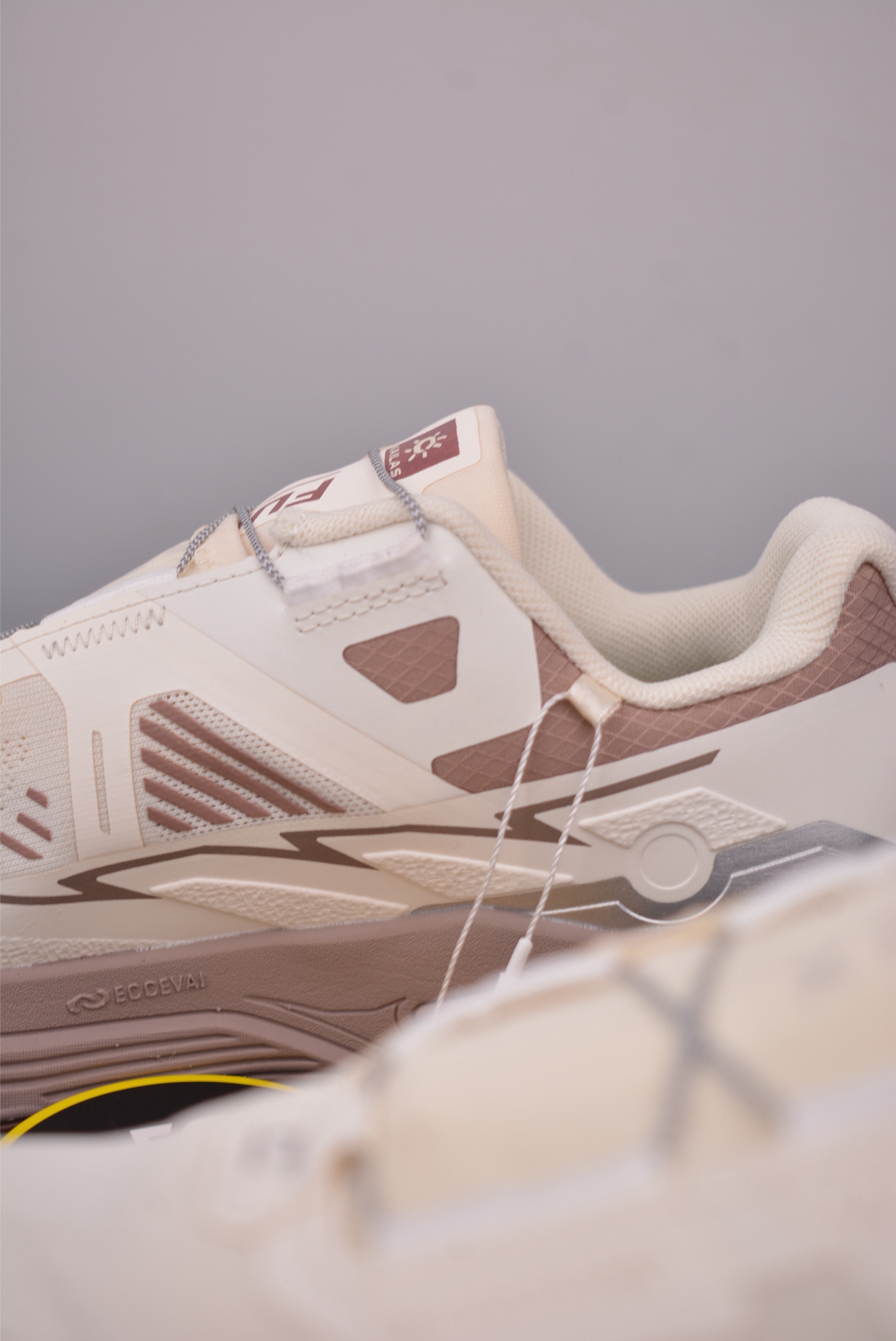 260 KAILAS Fuga Du BOA 凯乐石 陡坡稳定越野跑山鞋 网布TPU减震防滑透气支撑轻便 KS2513211