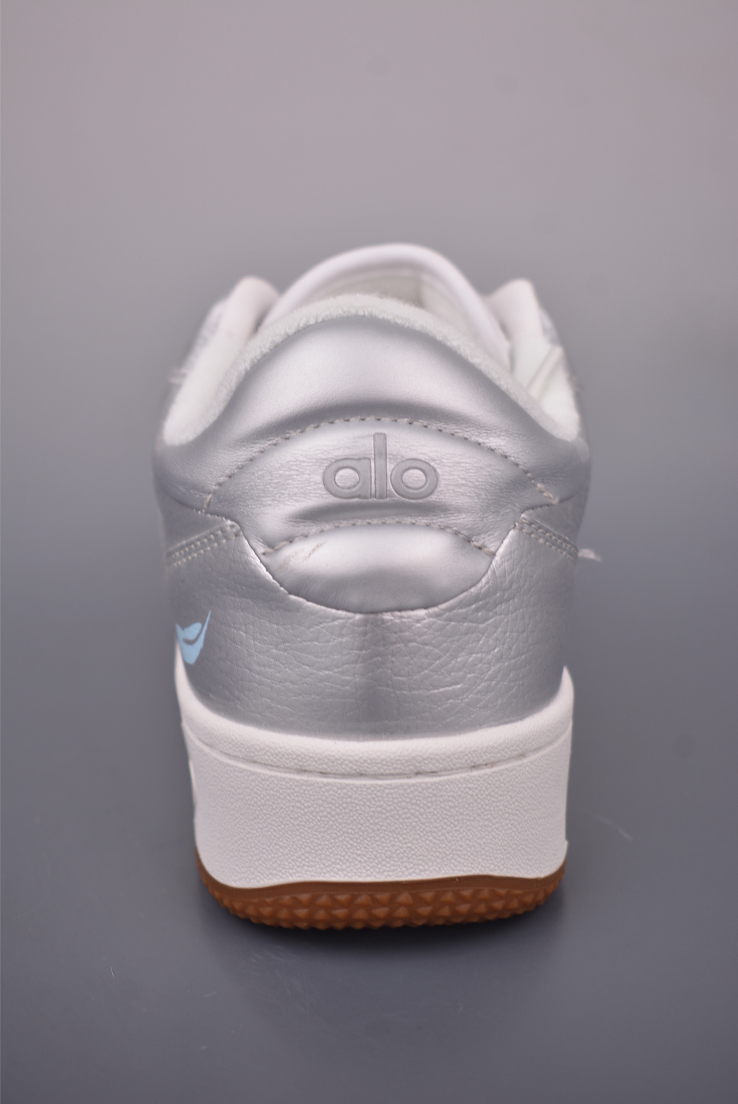 Alo Yoga Recovery Mode Sneakers - Comfortable, Slip-Resistant, Low-Top Design 5 i1758843385618 8758 0 3