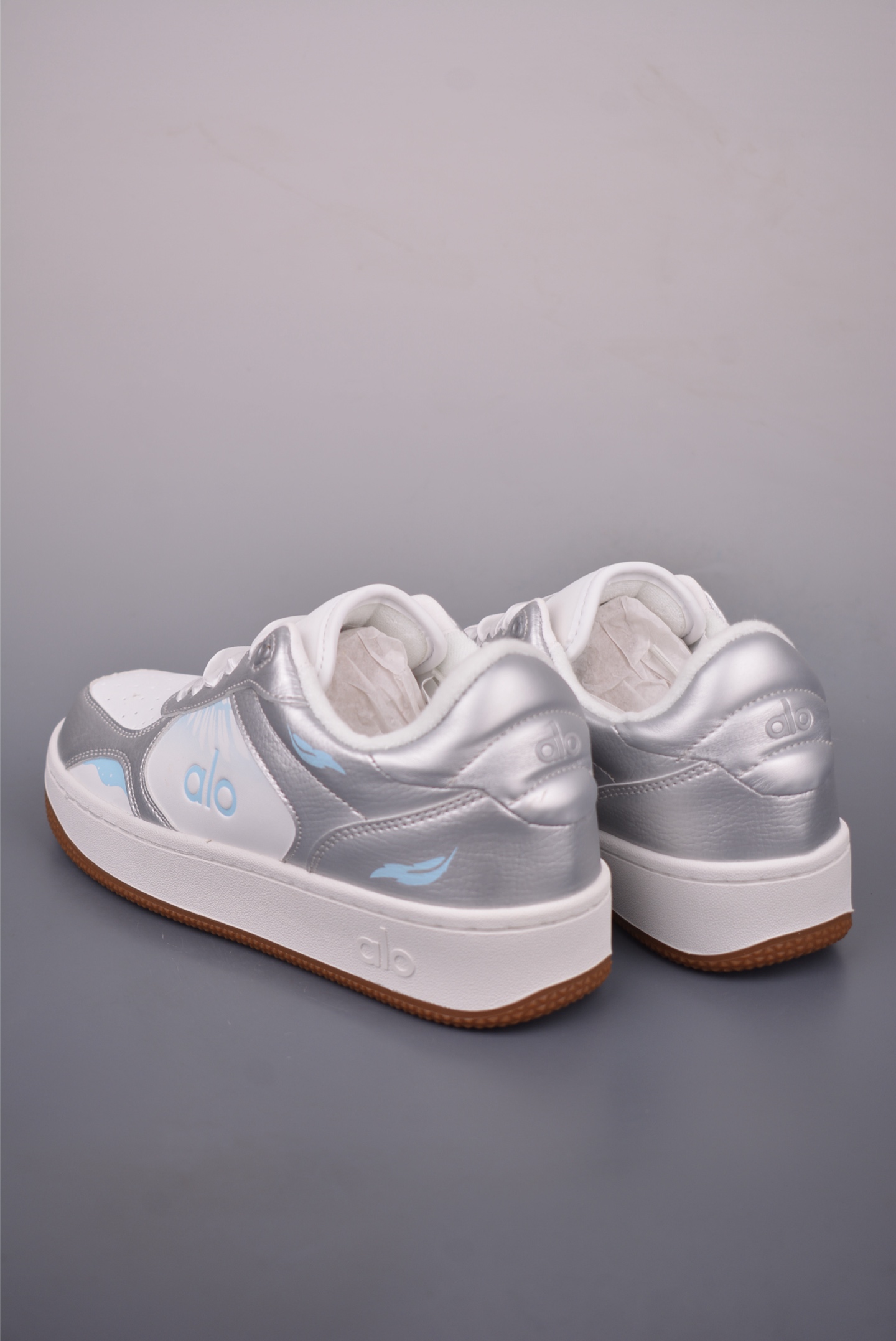 Alo Yoga Recovery Mode Sneakers - Comfortable, Slip-Resistant, Low-Top Design 3 i1758843387465 4463 0 1