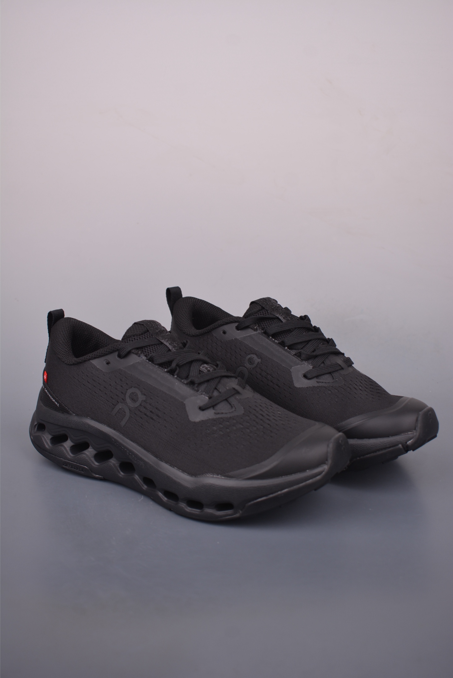 On Running Cloudsurfer Trail 2: Outdoor Street Style Performance Running Shoes 2 i1758843495379 3170 0 0