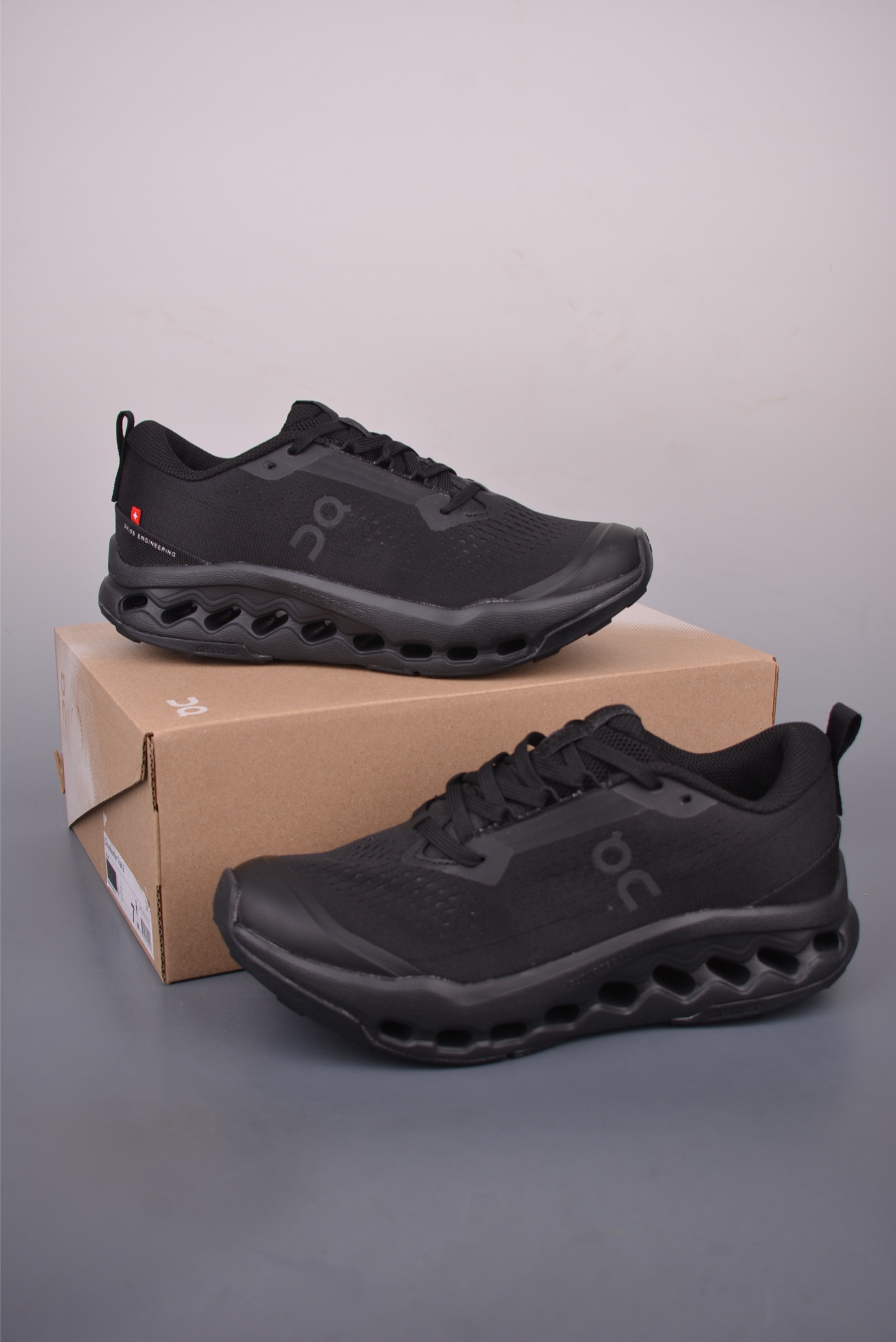 On Running Cloudsurfer Trail 2: Outdoor Street Style Performance Running Shoes 6 i1758843495391 9144 0 4