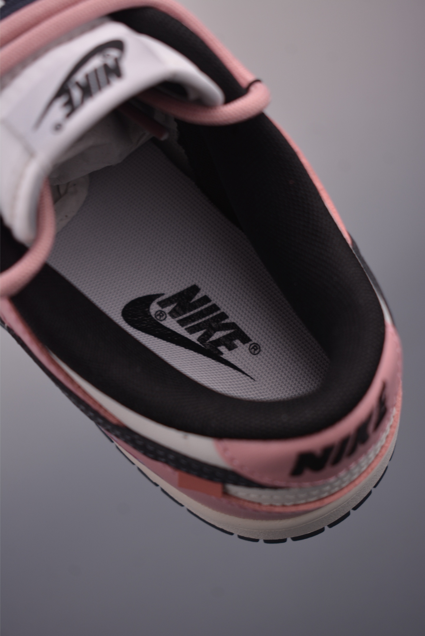 Nike SB Dunk Low Valentine's Day Black Pink Deconstructed Lace-Up Sneakers 9 i1758927165379 6645 0 8