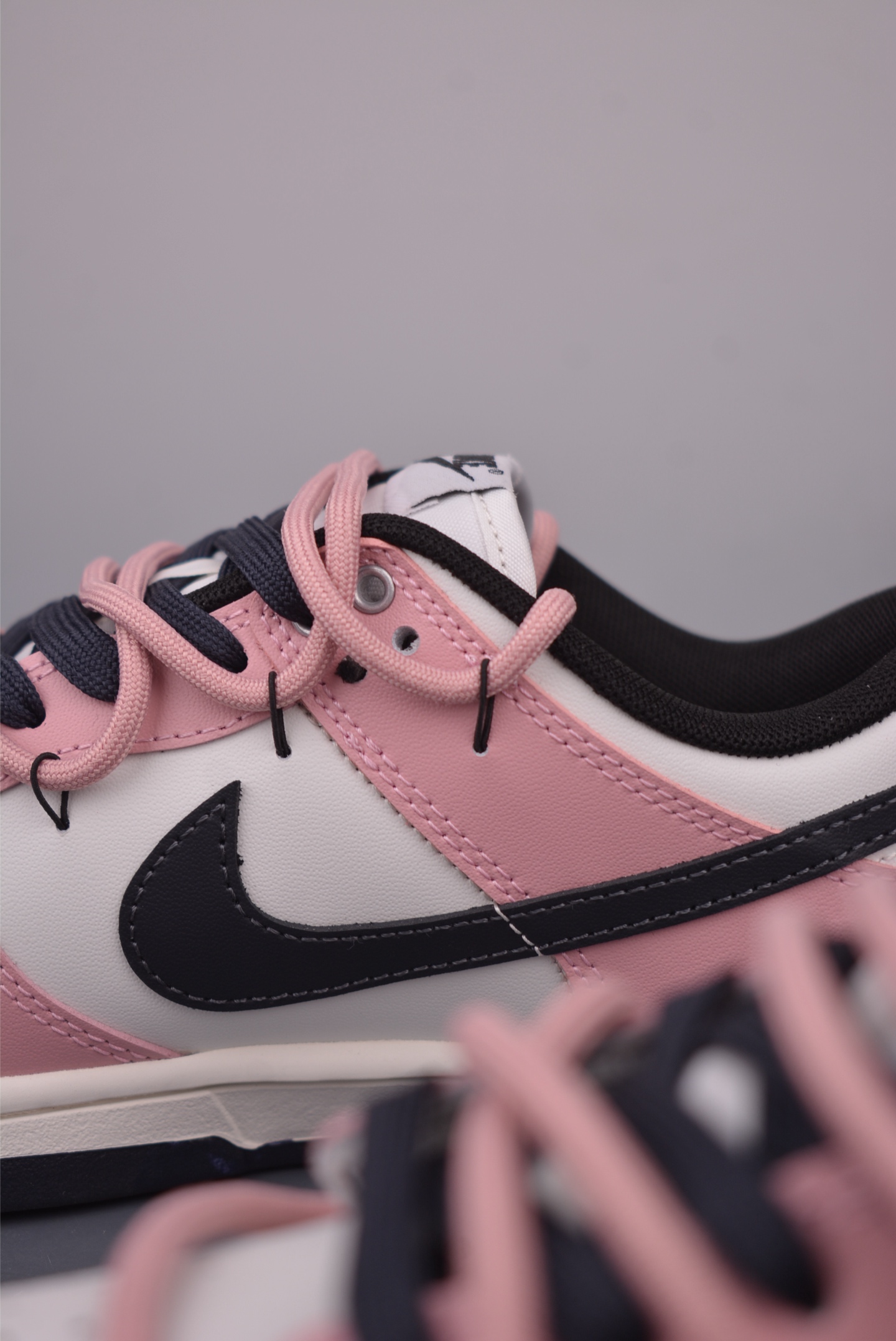 Nike SB Dunk Low Valentine's Day Black Pink Deconstructed Lace-Up Sneakers 8 i1758927165385 2552 0 7