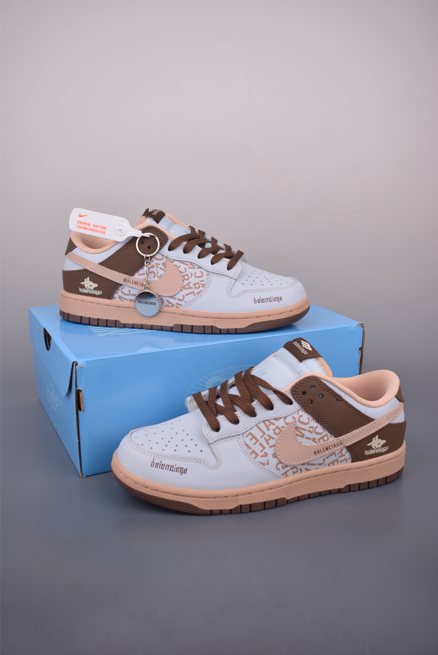 Nike SB Dunk Low Balenciaga Collaboration Premium Leather Sneakers 5 i1758927222585 573 0 4