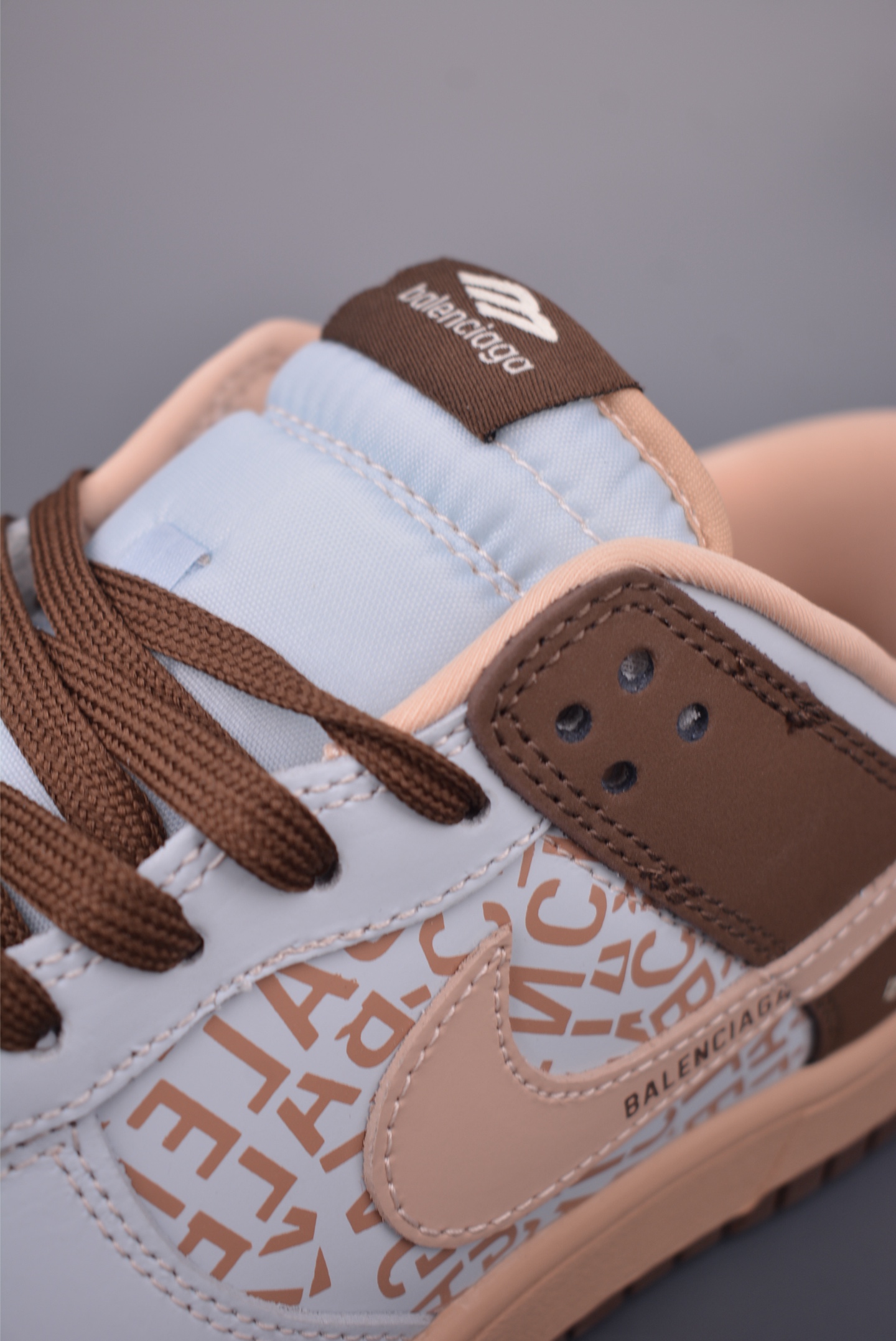 Nike SB Dunk Low Balenciaga Collaboration Premium Leather Sneakers 7 i1758927224639 1112 0 6