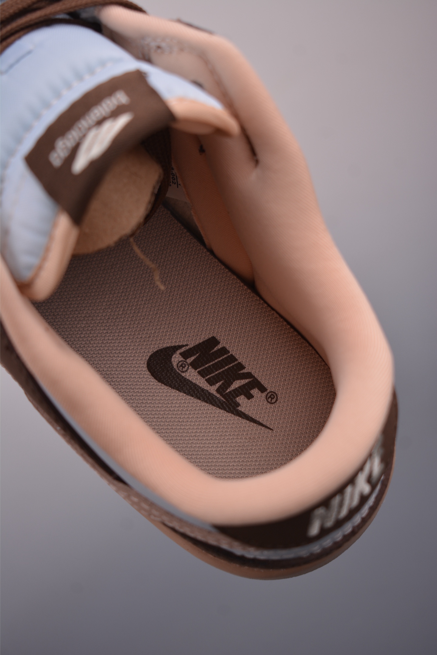 Nike SB Dunk Low Balenciaga Collaboration Premium Leather Sneakers 9 i1758927224680 8383 0 8