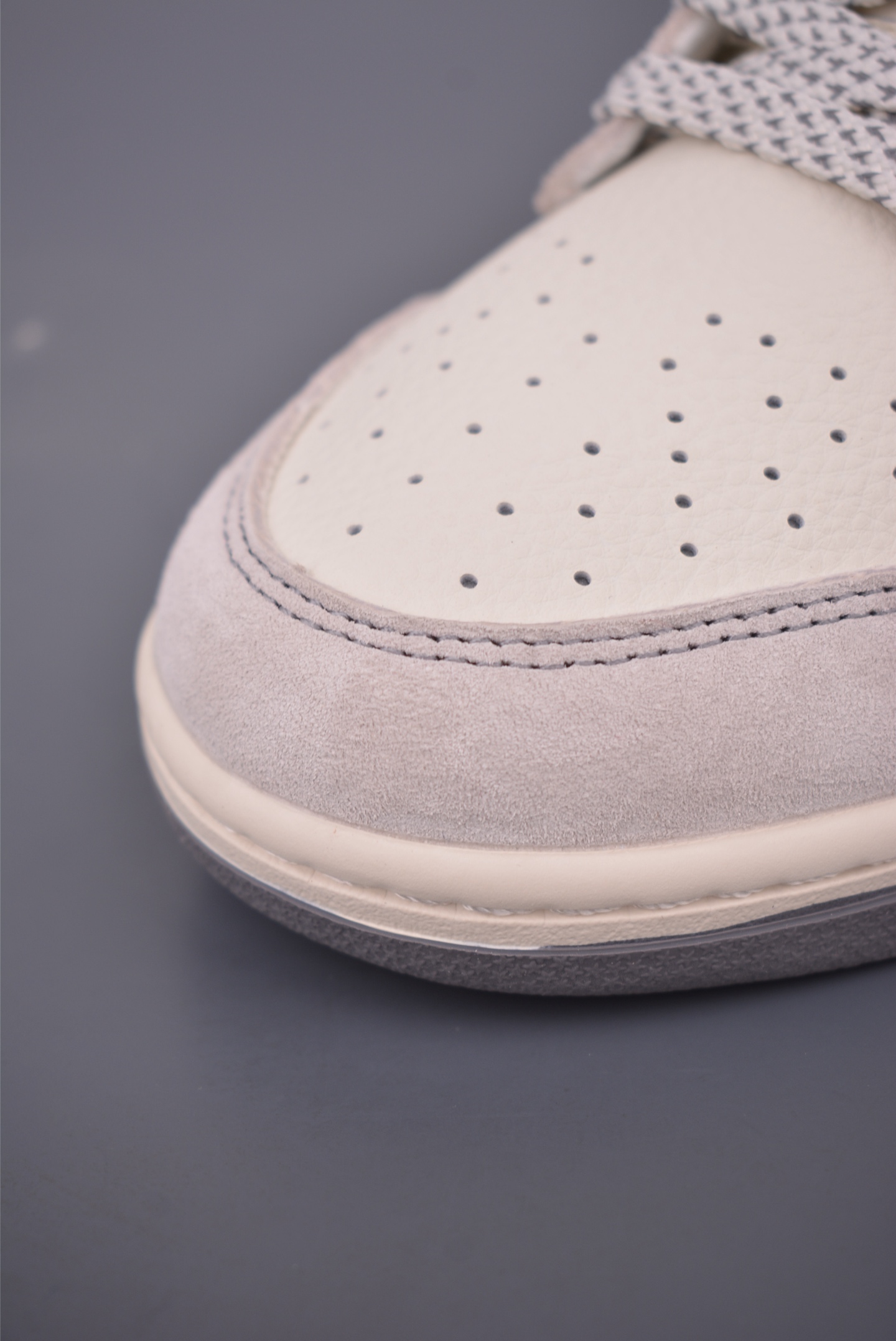 Nike SB Dunk Low Louis Vuitton Collaboration Sneakers Premium Quality 6 i1758927280859 2987 0 5