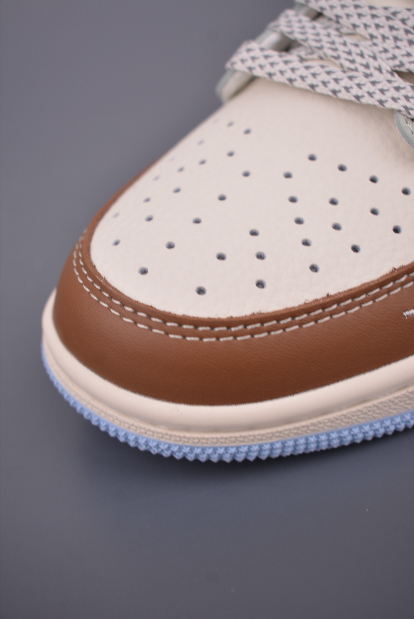 260 Fragment x Travis Scott x OFF Air Jordan 1 Low 解构鞋带 HS8068-066