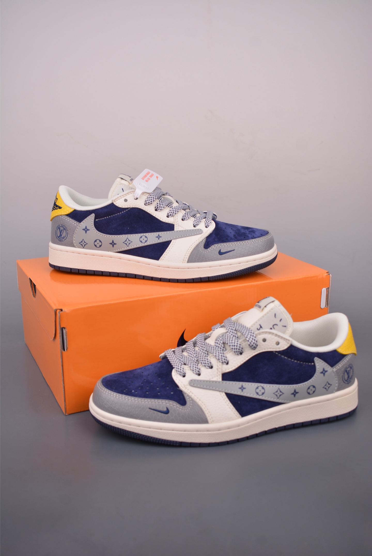 Fragment x Travis Scott x Louis Vuitton Air Jordan 1 Low 6 i1758927503402 7081 0 4