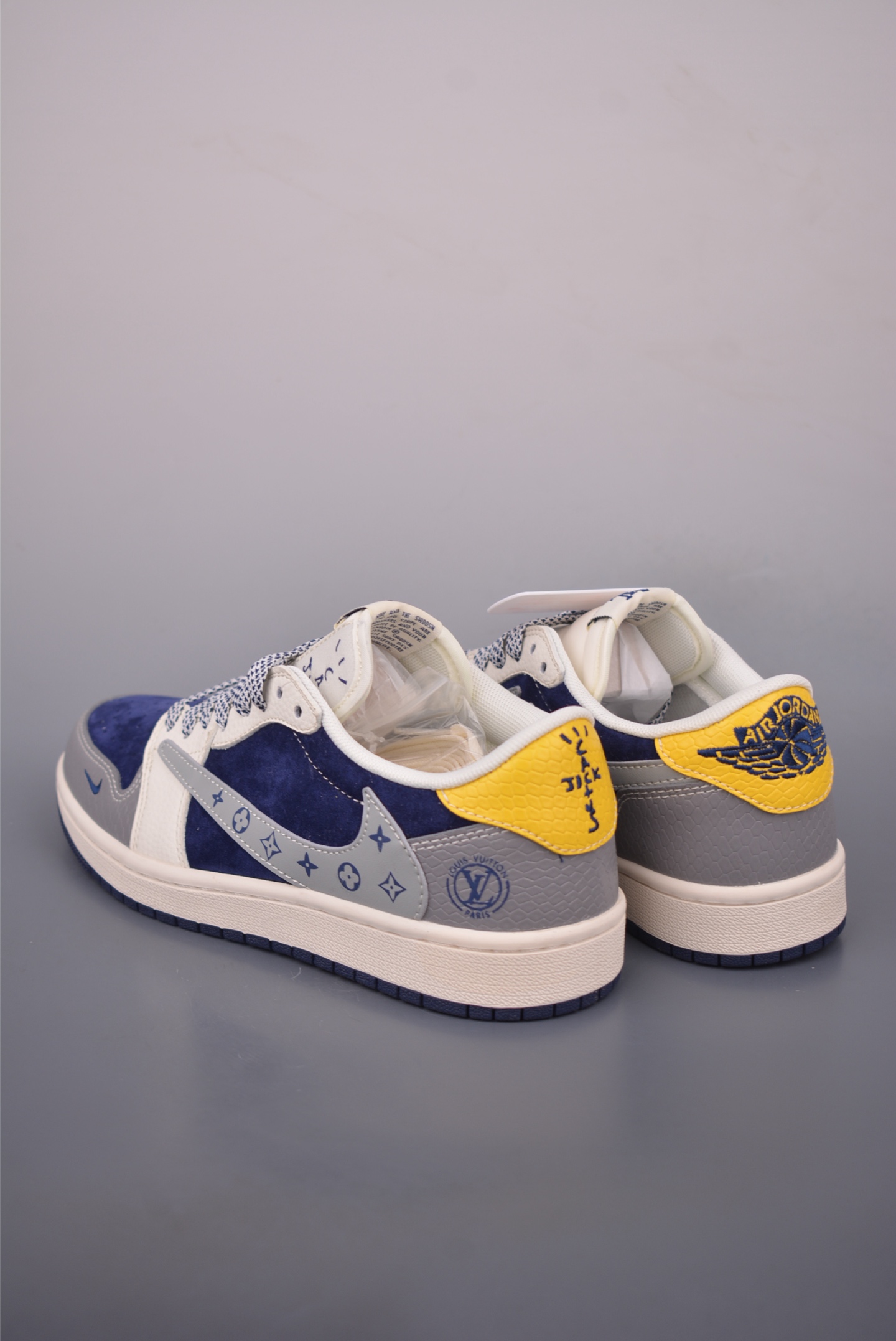 Fragment x Travis Scott x Louis Vuitton Air Jordan 1 Low 3 i1758927505191 6095 0 1